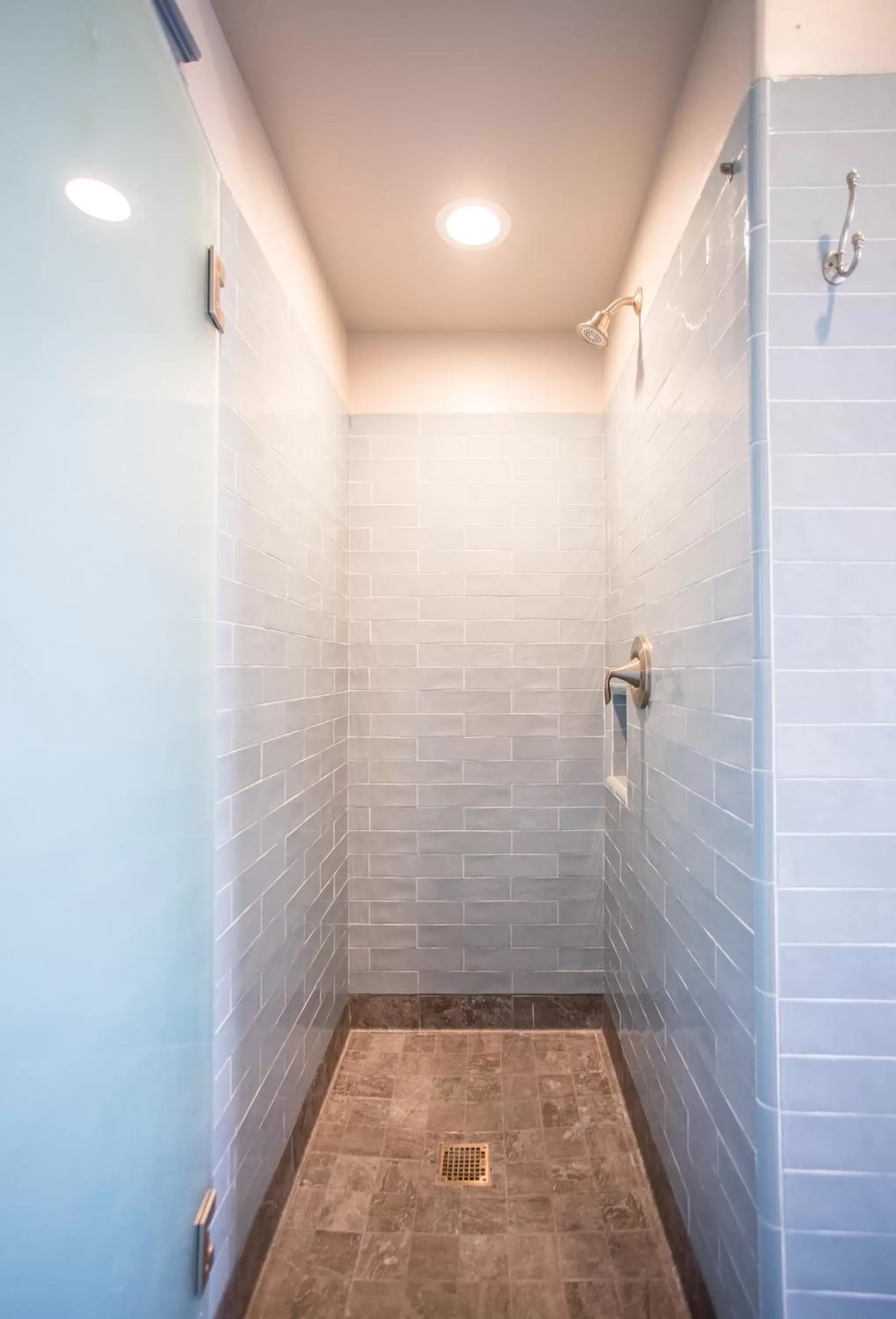 Shower, Bathroom in Ocean Park Hotel