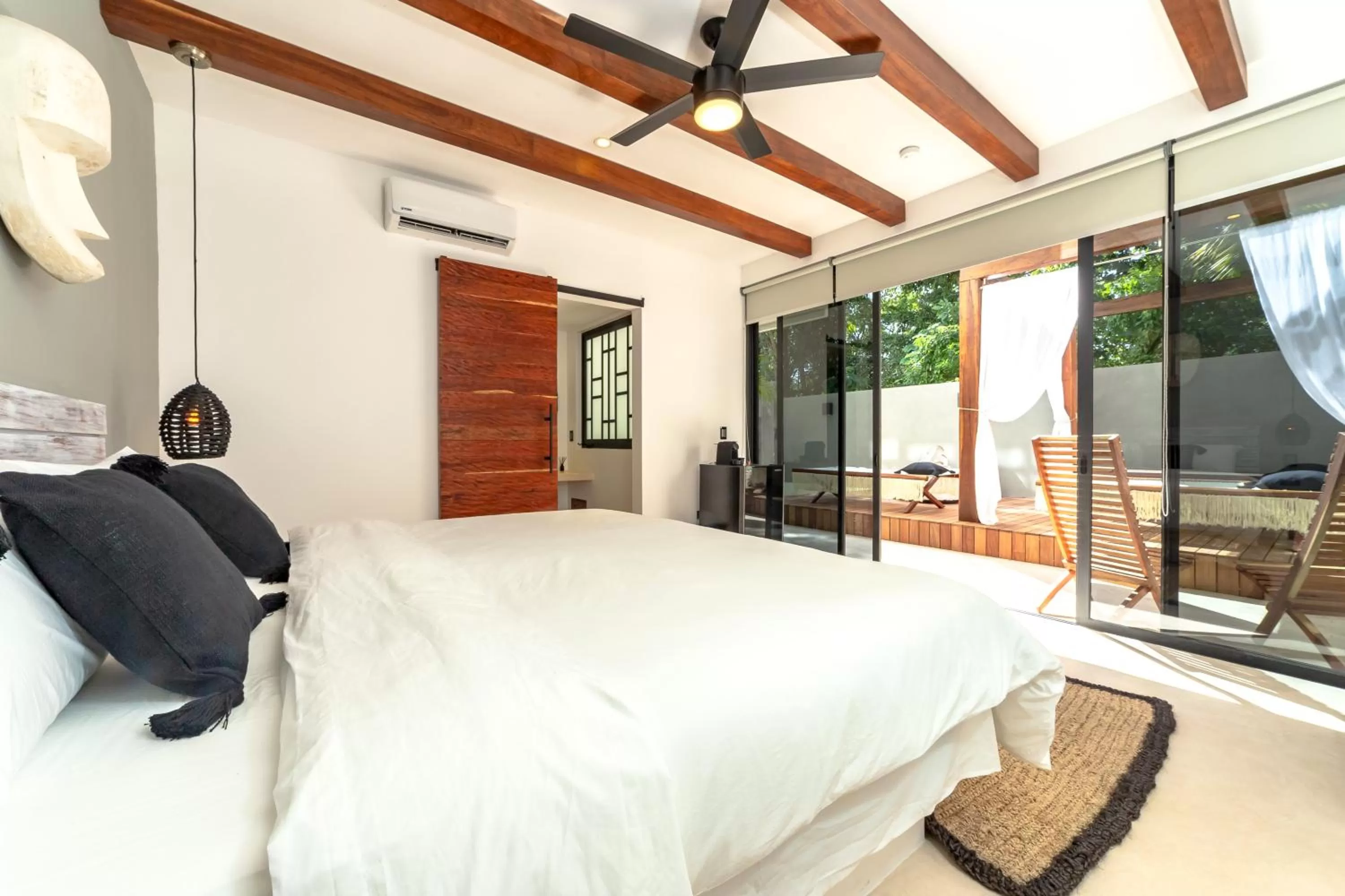 Photo of the whole room, Bed in BT Rooms Tulum