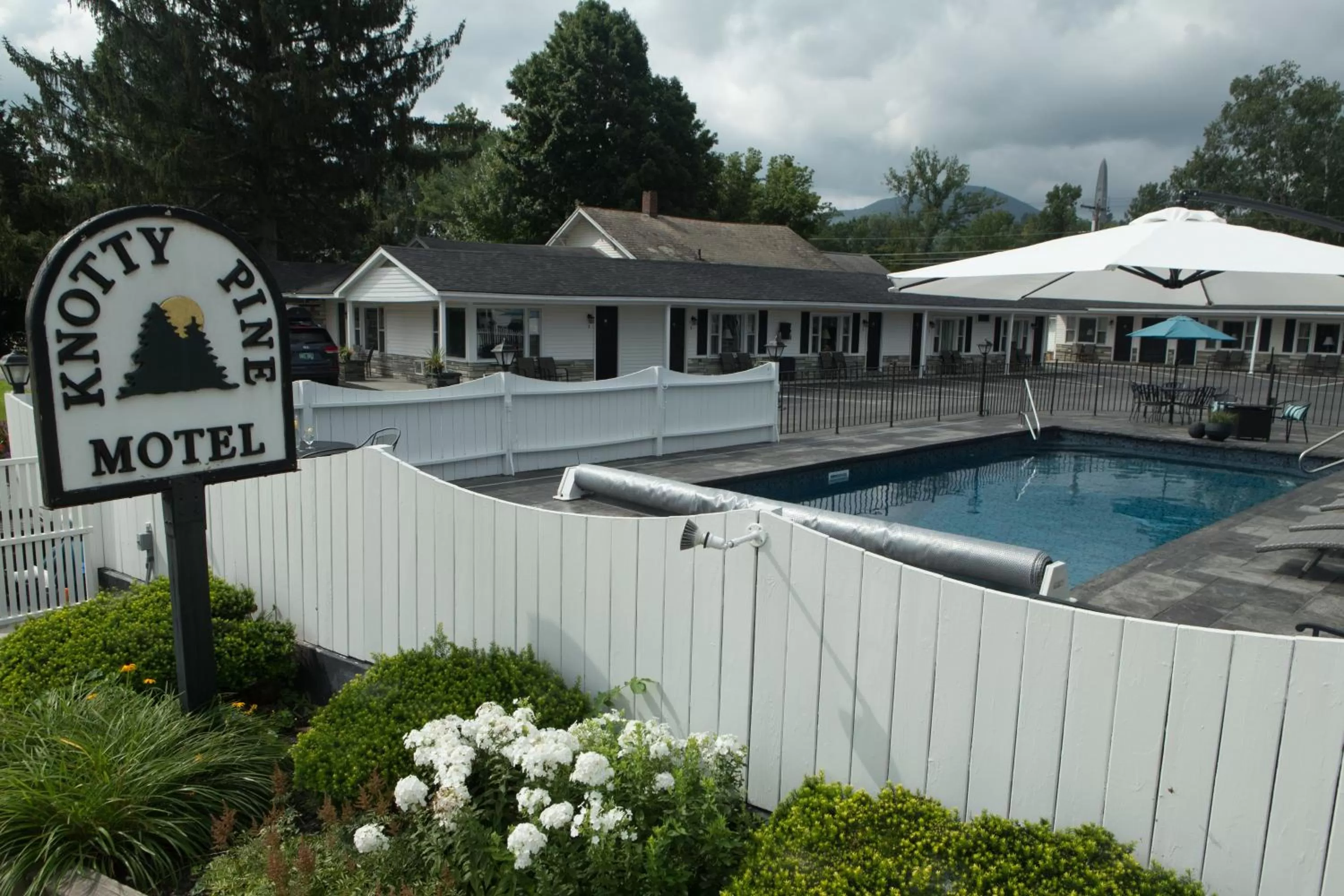 Swimming Pool in Knotty Pine Motel