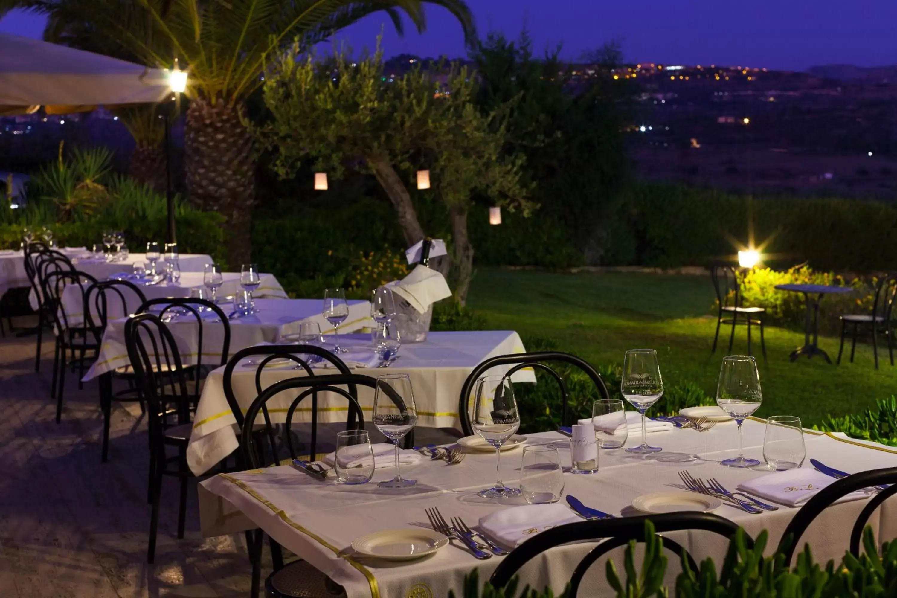 Restaurant/Places to Eat in Hotel Foresteria Baglio Della Luna