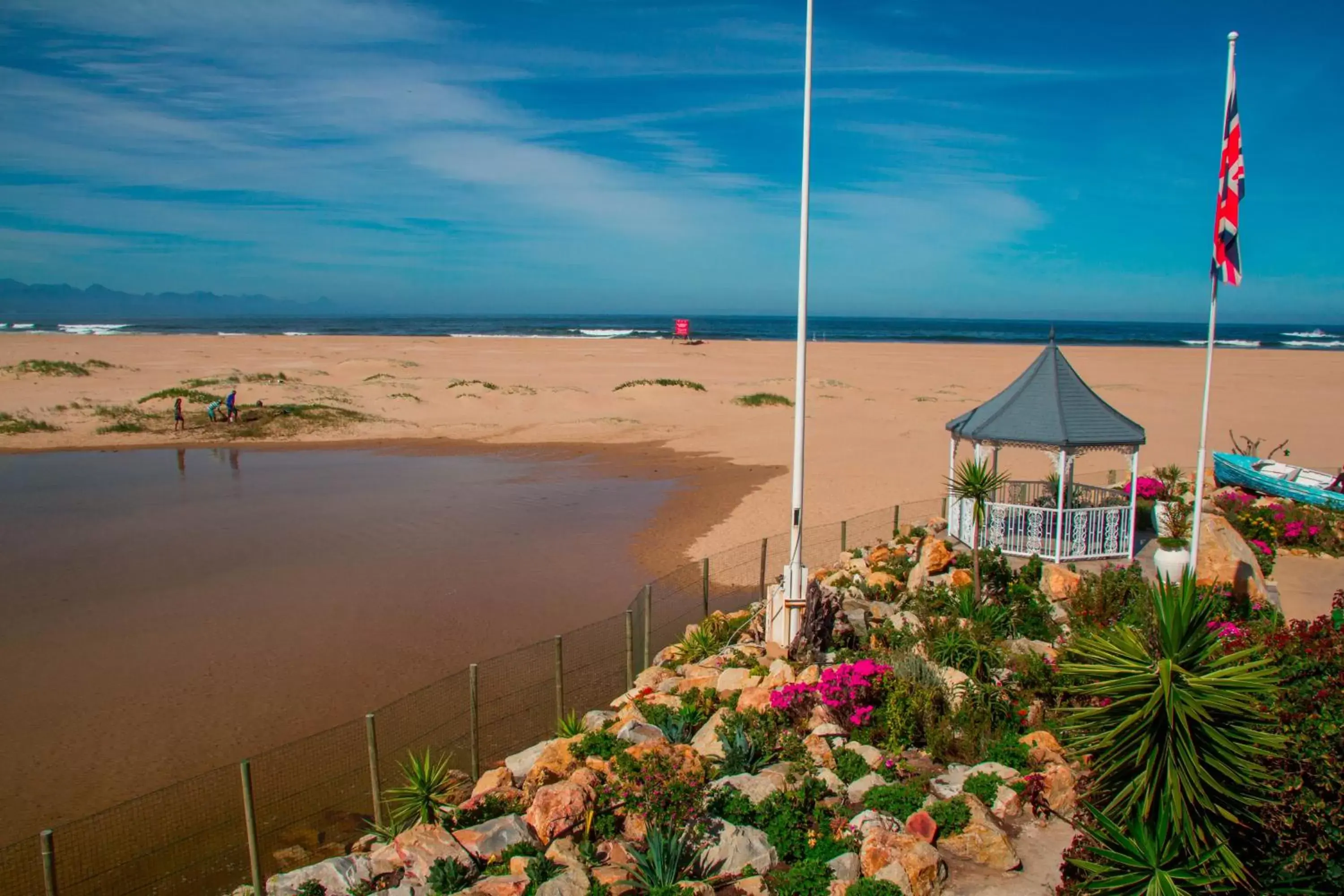 Beach in Milkwood Manor on Sea