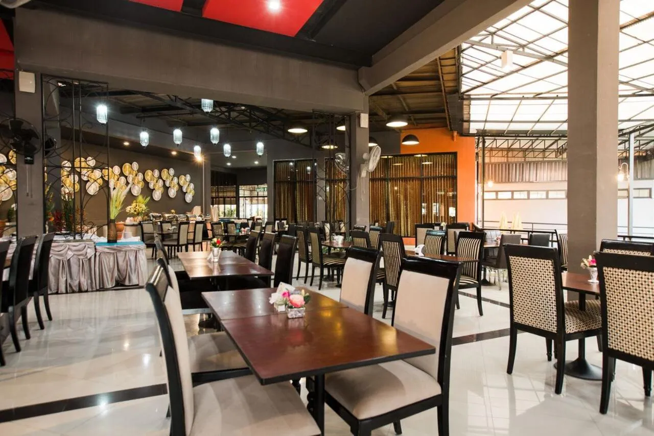 Restaurant/places to eat in Prelude Hotel