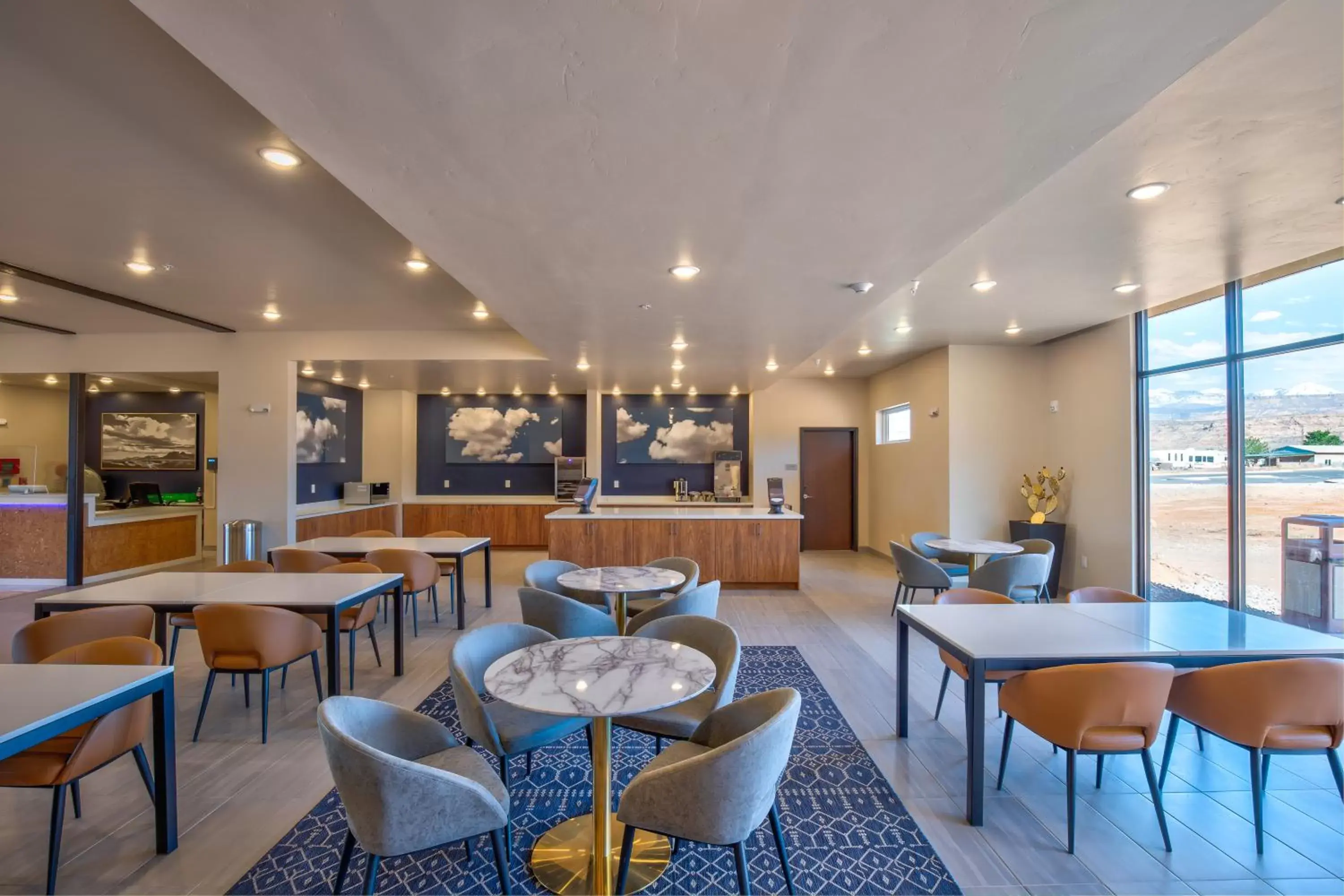 Lobby or reception, Restaurant/Places to Eat in Scenic View Inn & Suites Moab