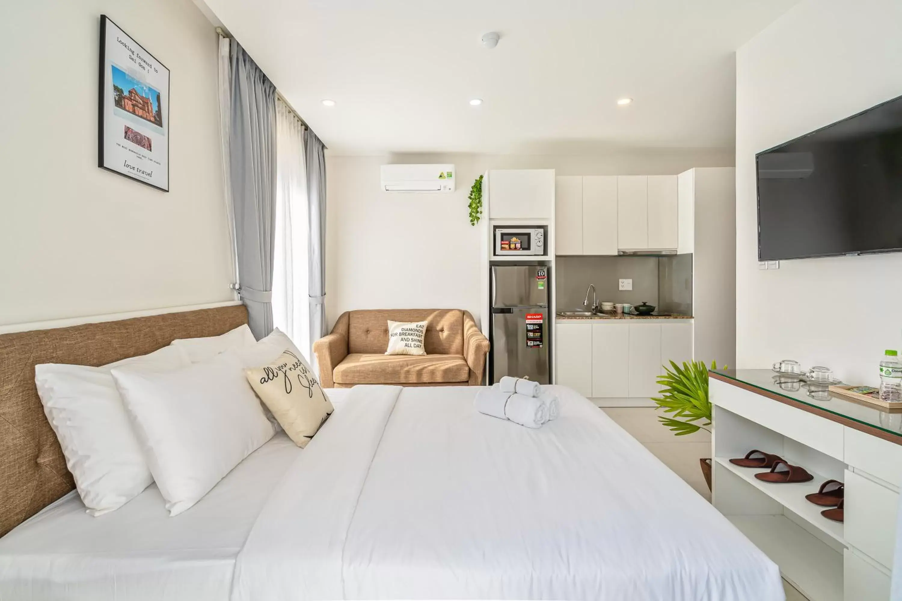 The Royal Hotel & Apartment - Phu My Hung The Royal Hotel & Apartment - Phu My Hung