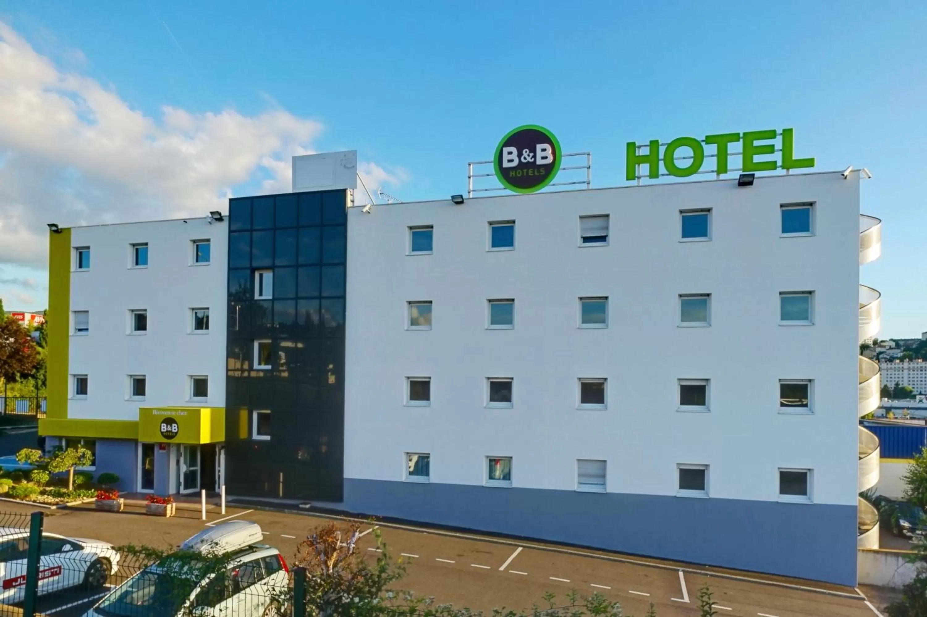 B&B HOTEL Saint-Etienne Monthieu