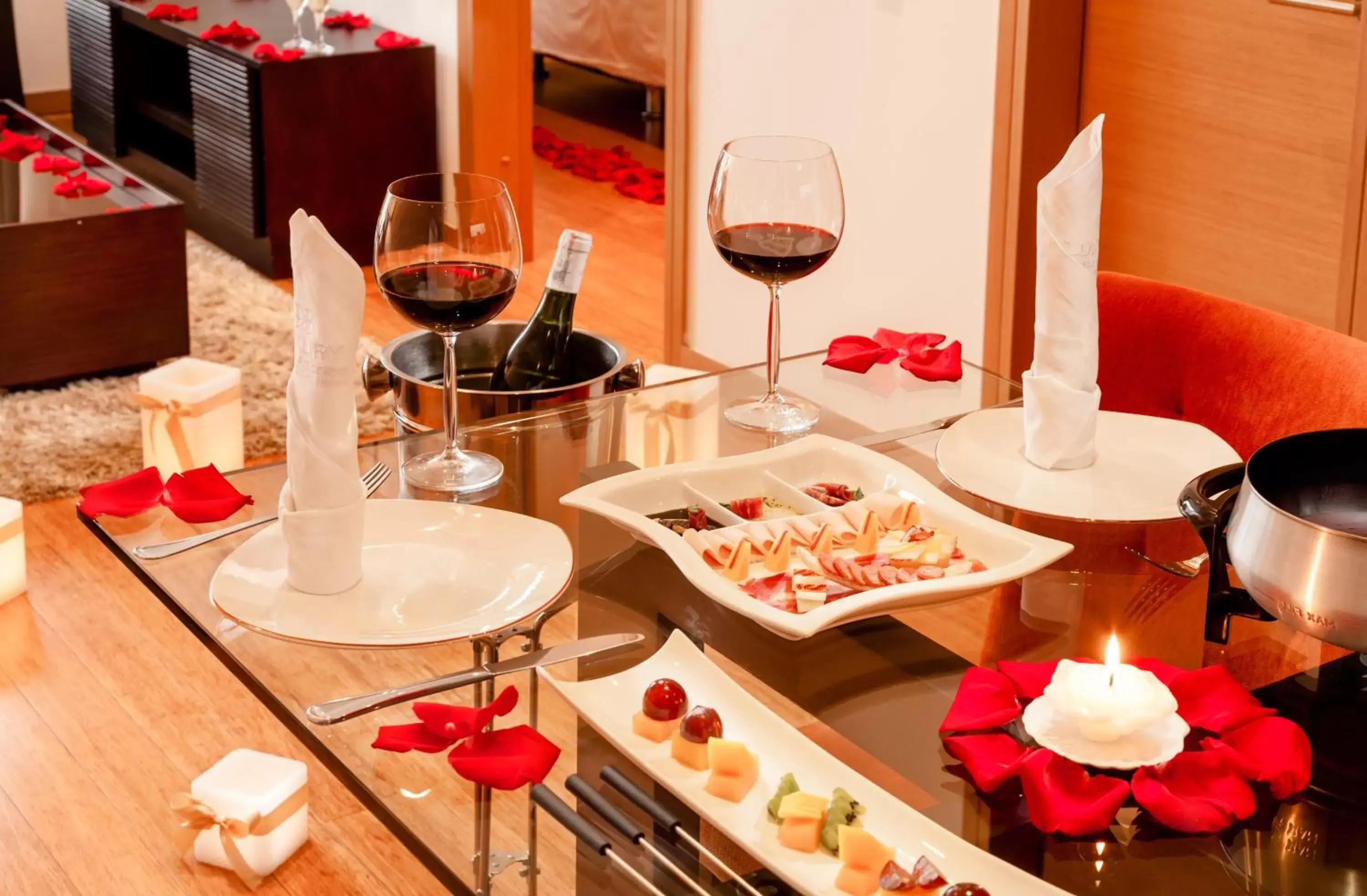 Food close-up in Hotel 93 Luxury Suites by Preferred Food close-up in Hotel 93 Luxury Suites by Preferred