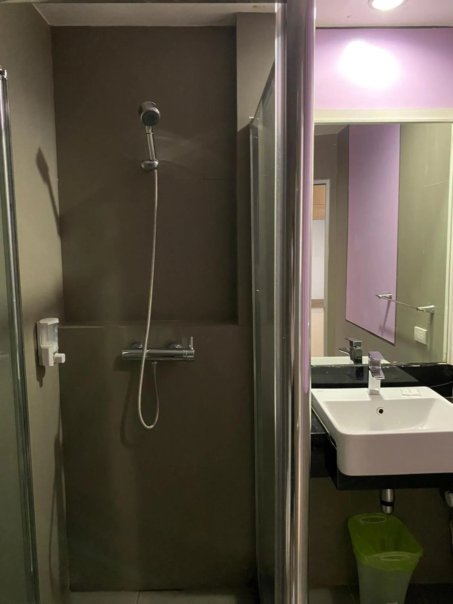 Vinary Hotel Sukhumvit