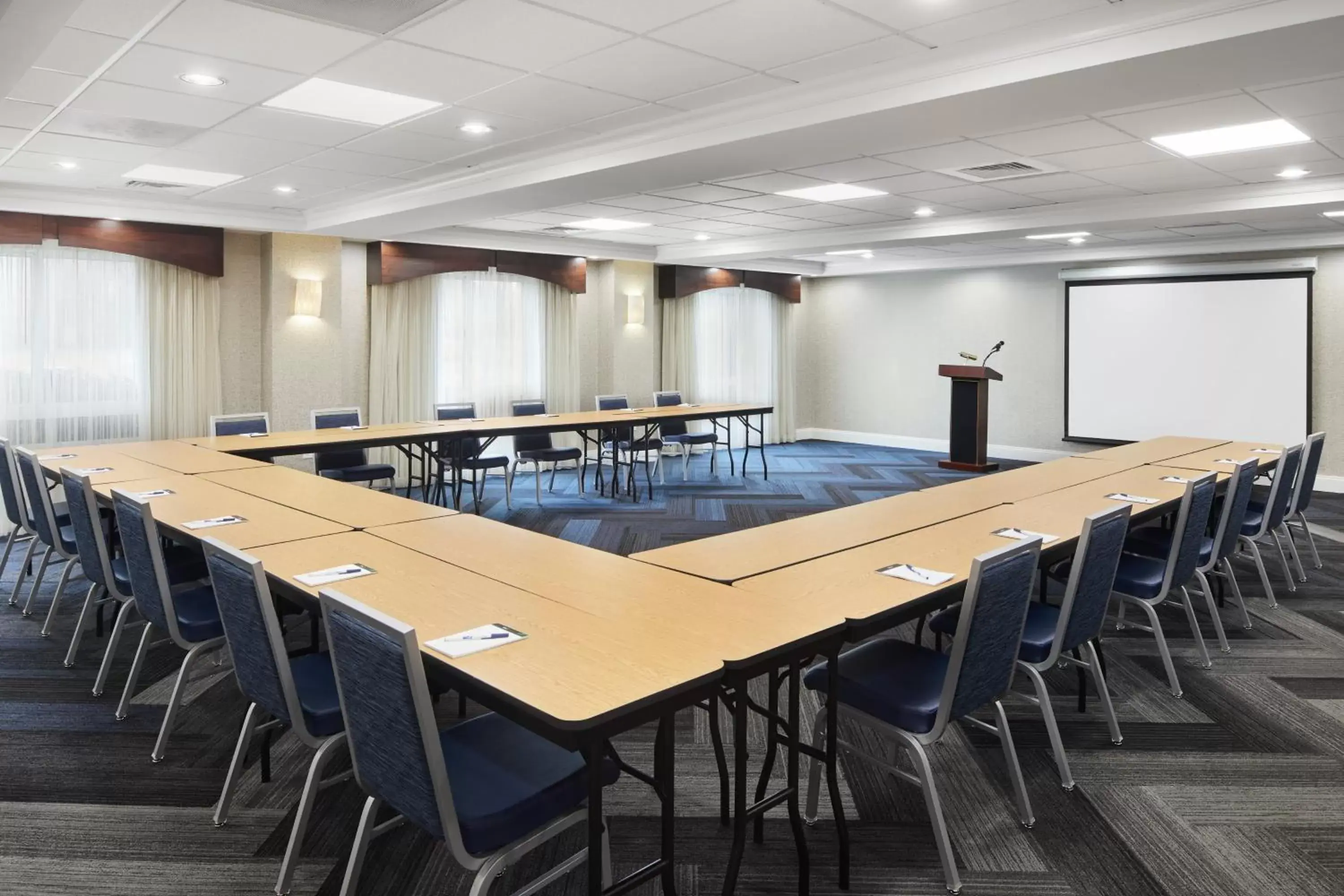 Meeting/conference room in Holiday Inn Express & Suites - Spartanburg-North, an IHG Hotel