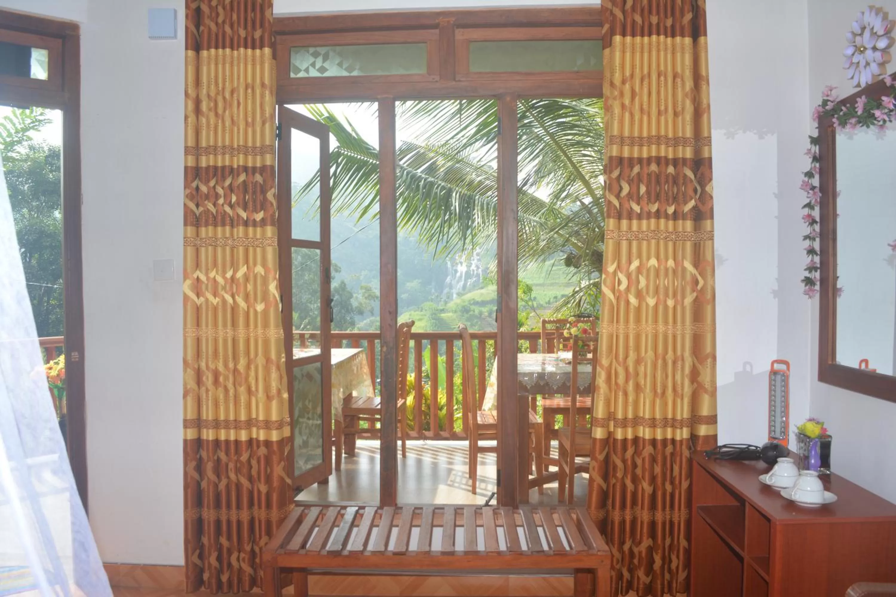 Property building in Saddle Cottage