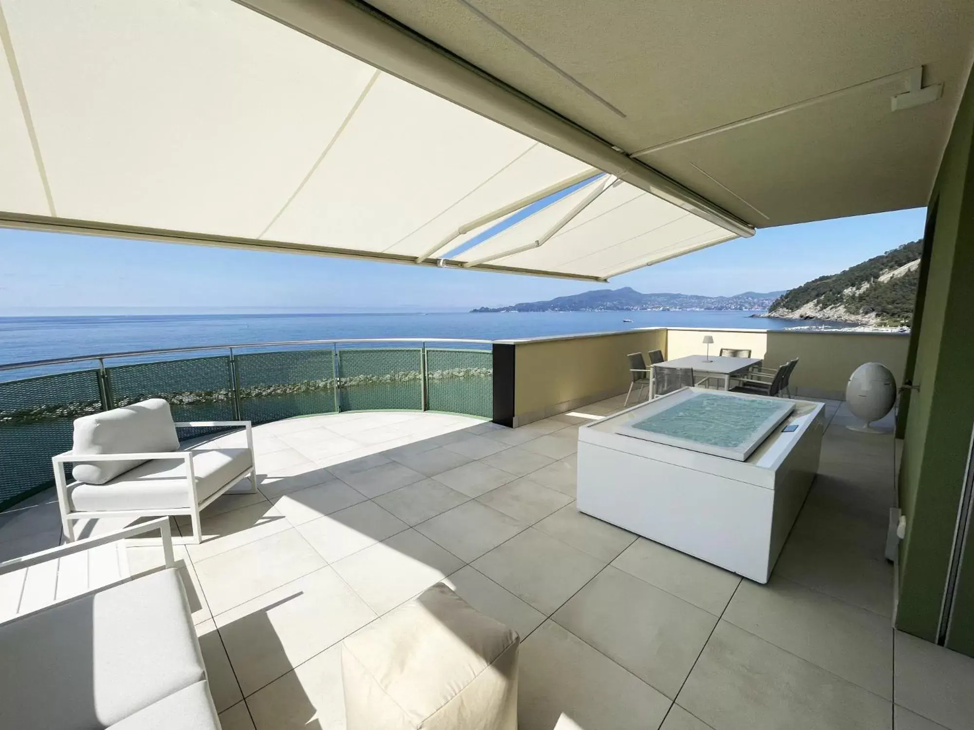 Natural landscape, Balcony/Terrace in Gli Scogli Luxury Residence Hotel