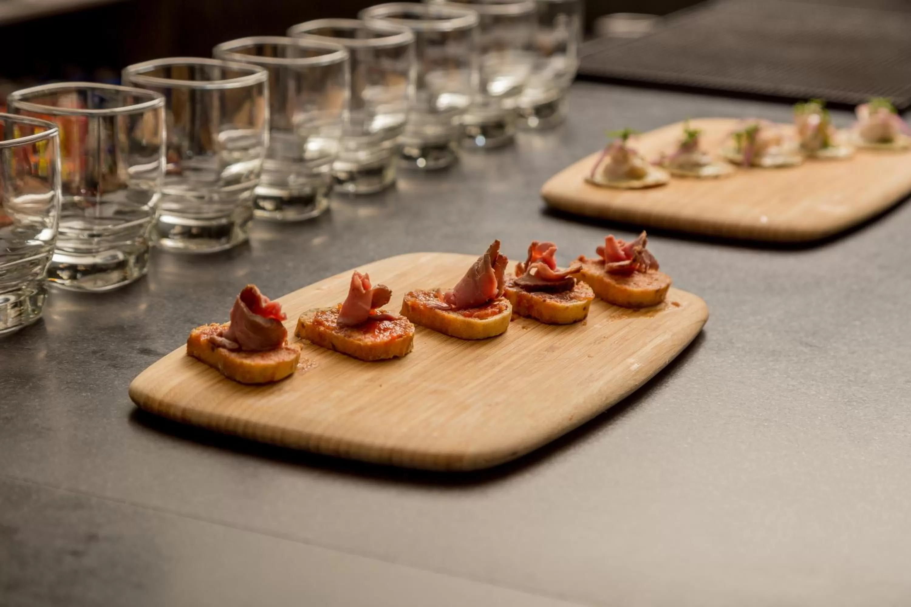 Food and drinks in Suites Contempo