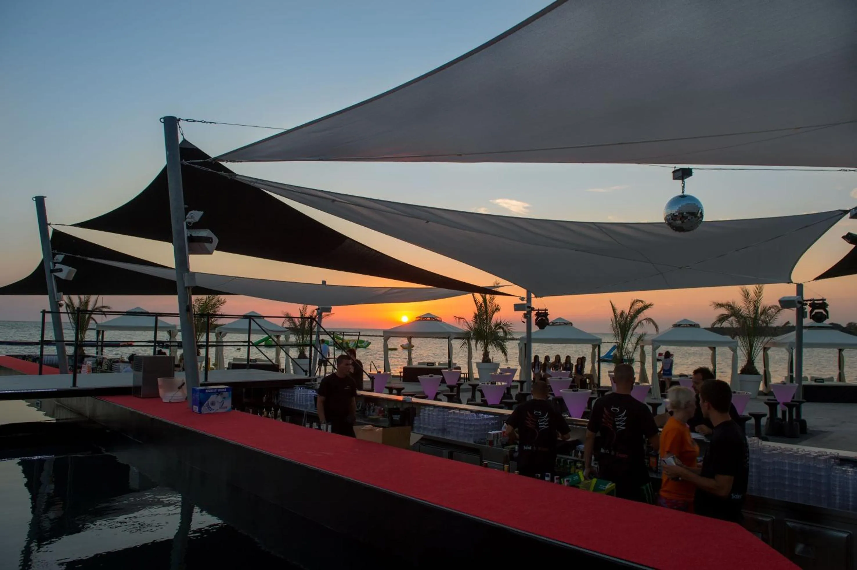 Lounge or bar in Apartments Katoro Plava Laguna