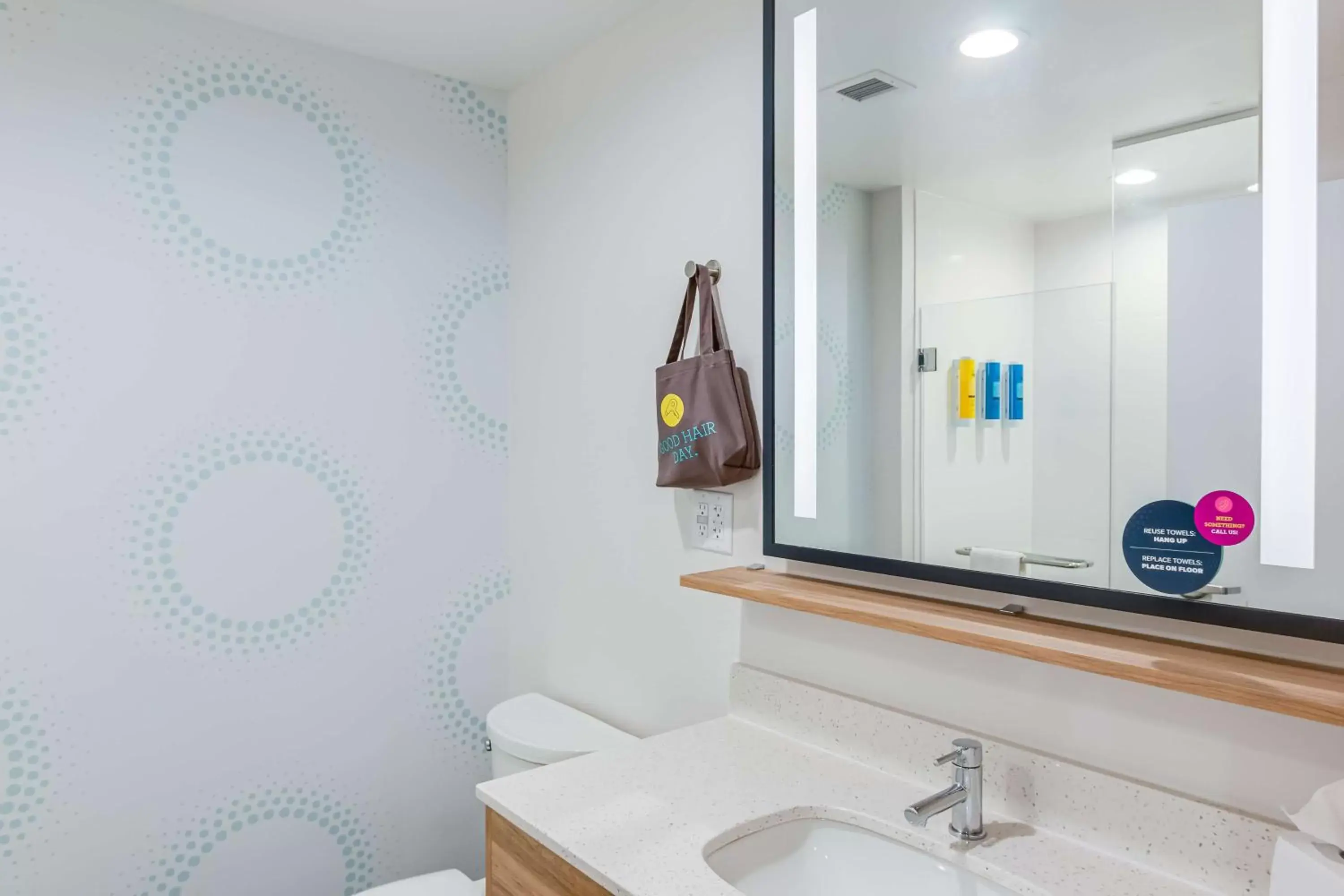 Queen Room with Two Queen Beds in TRU By Hilton Clarksville Queen Room with Two Queen Beds in TRU By Hilton Clarksville