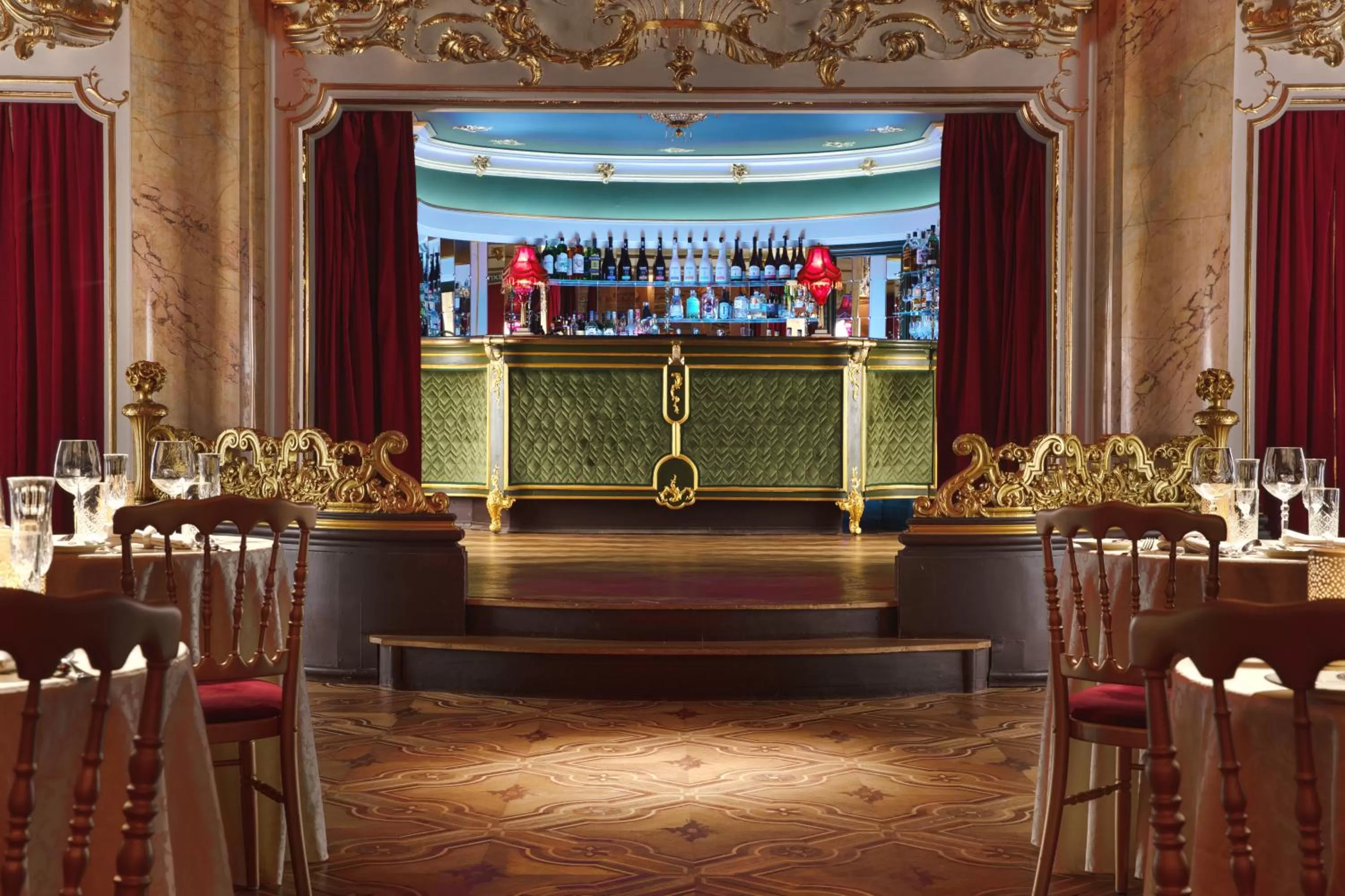 Lounge or bar in Grand Hotel Bohemia