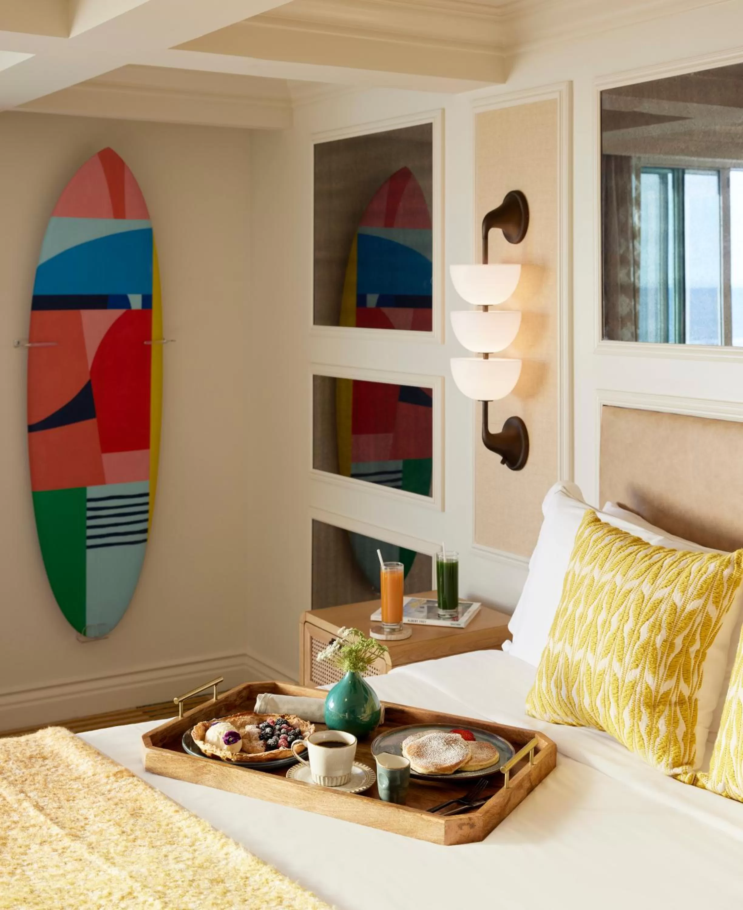 room service in Viceroy Santa Monica