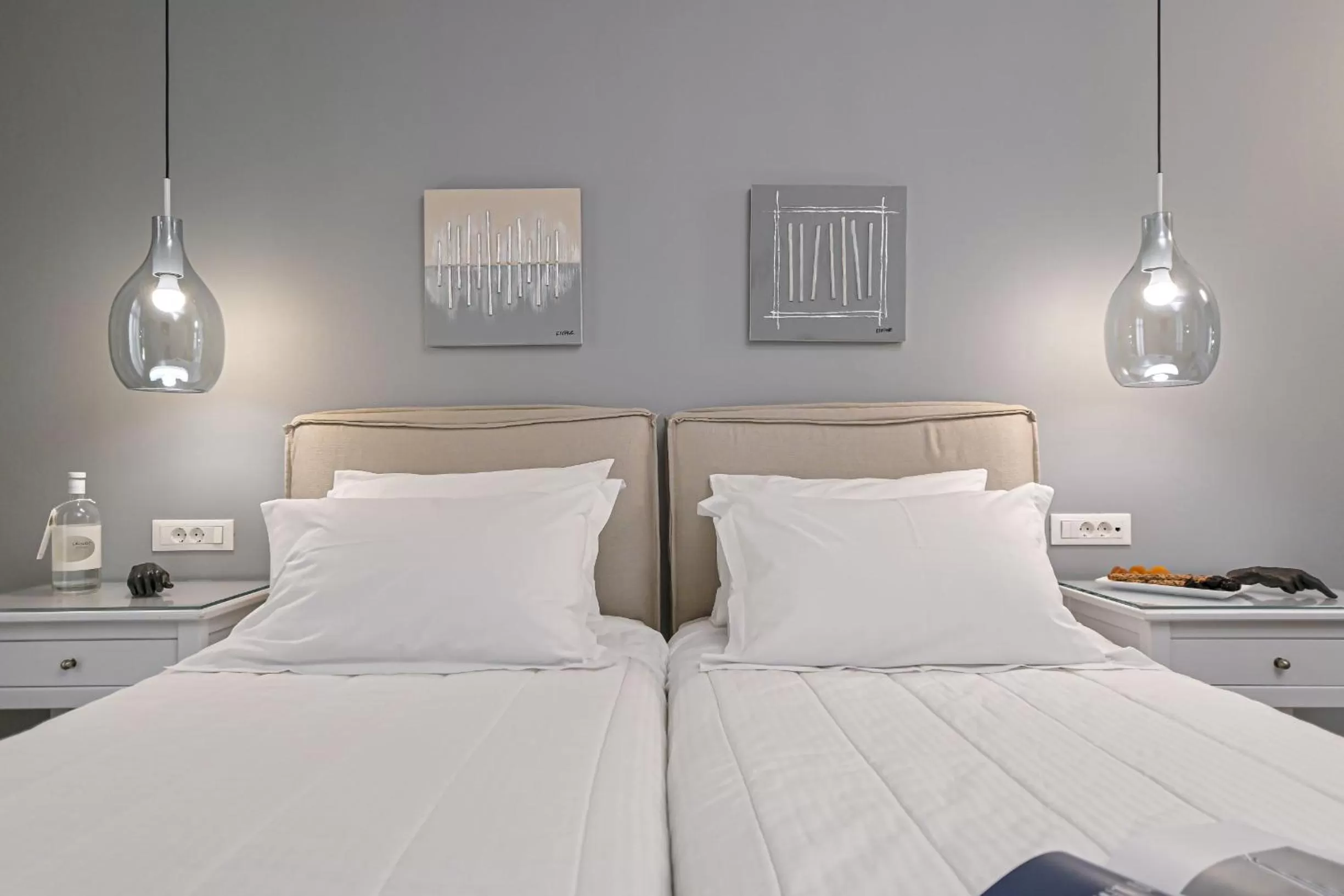 Property building, Bed in Hotel Grotta