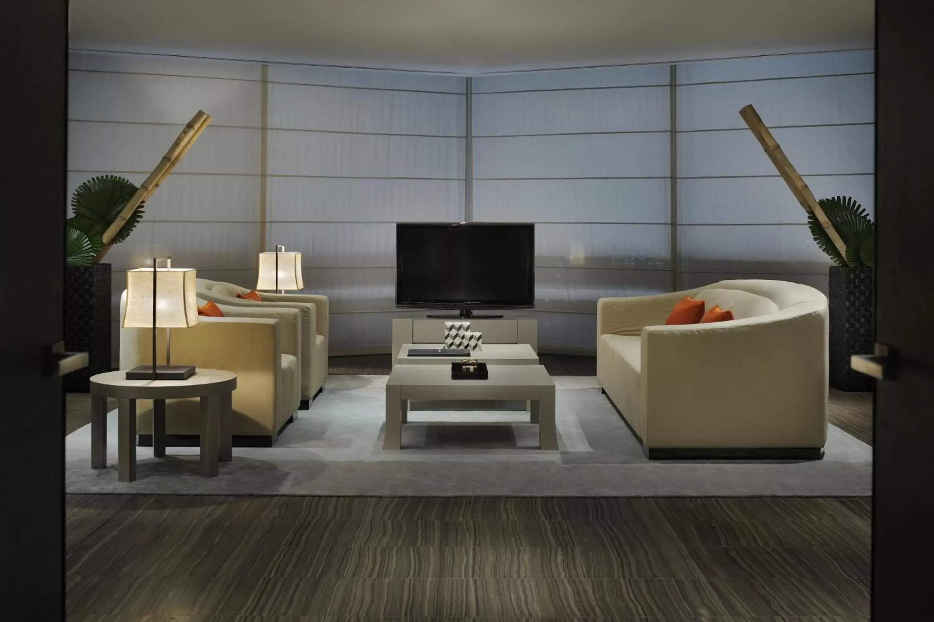 Living room, TV/Entertainment Center in Armani Hotel Dubai