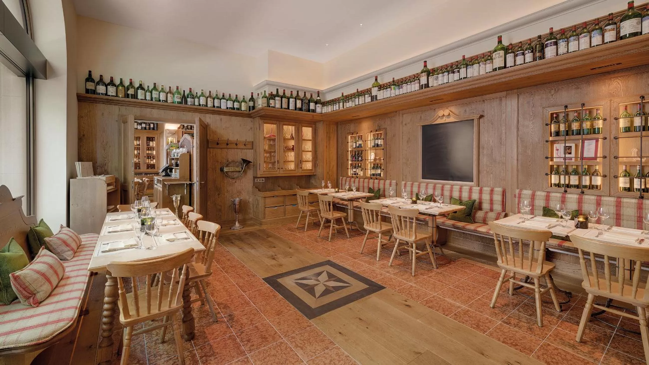 Restaurant/places to eat in Excelsior by Geisel