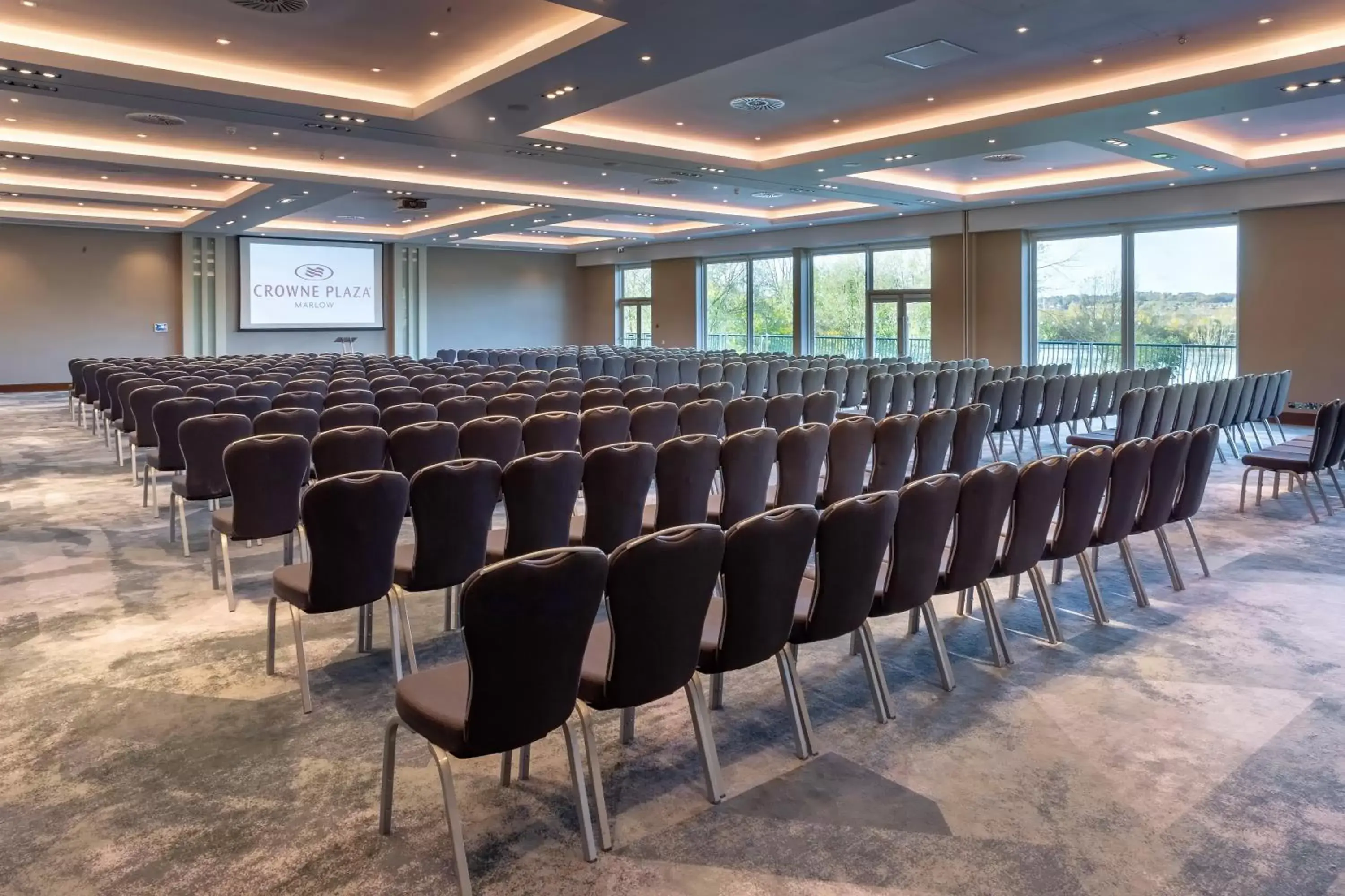 Meeting/conference room in Crowne Plaza Marlow, an IHG Hotel