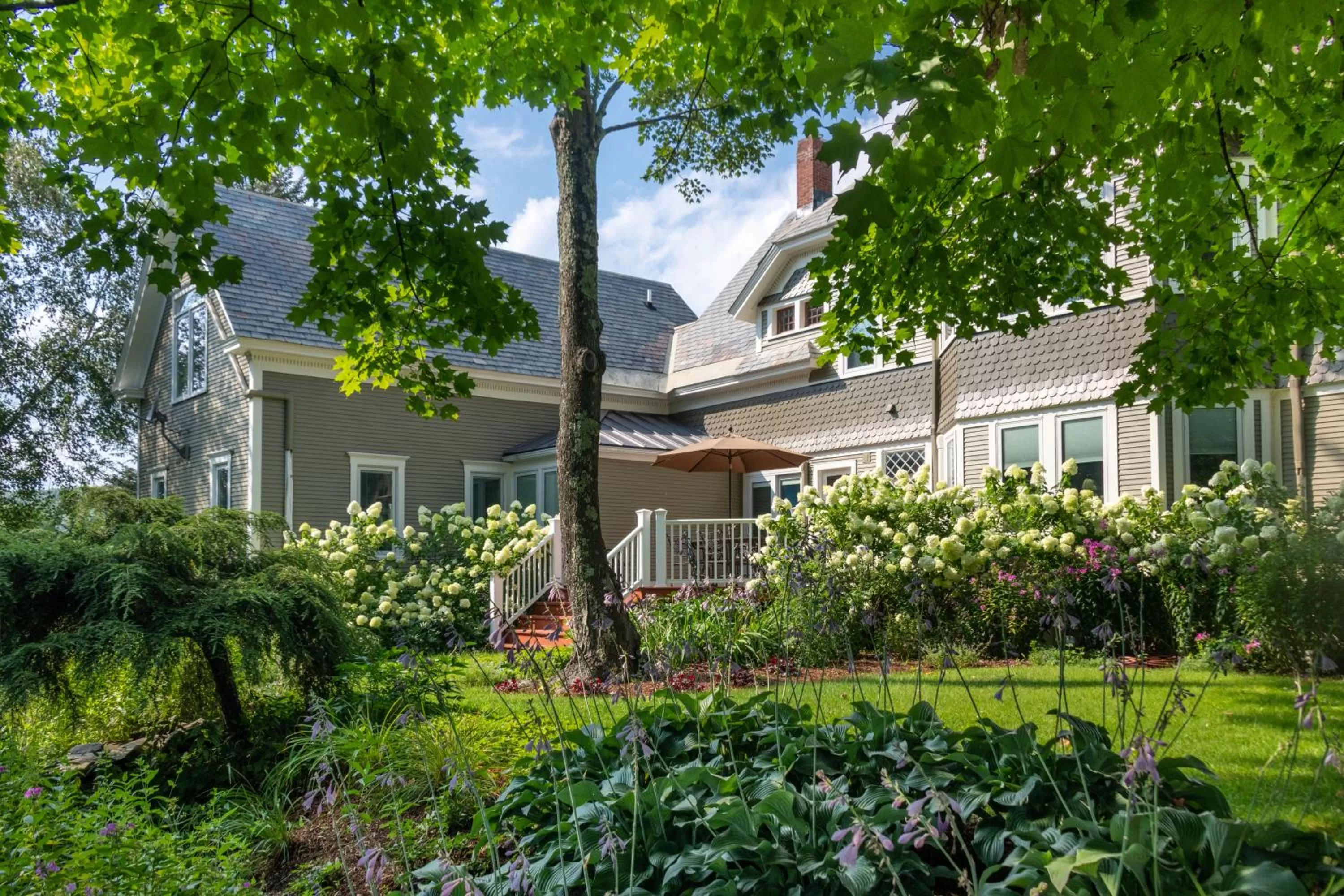 Property building in Sinclair Inn Bed & Breakfast