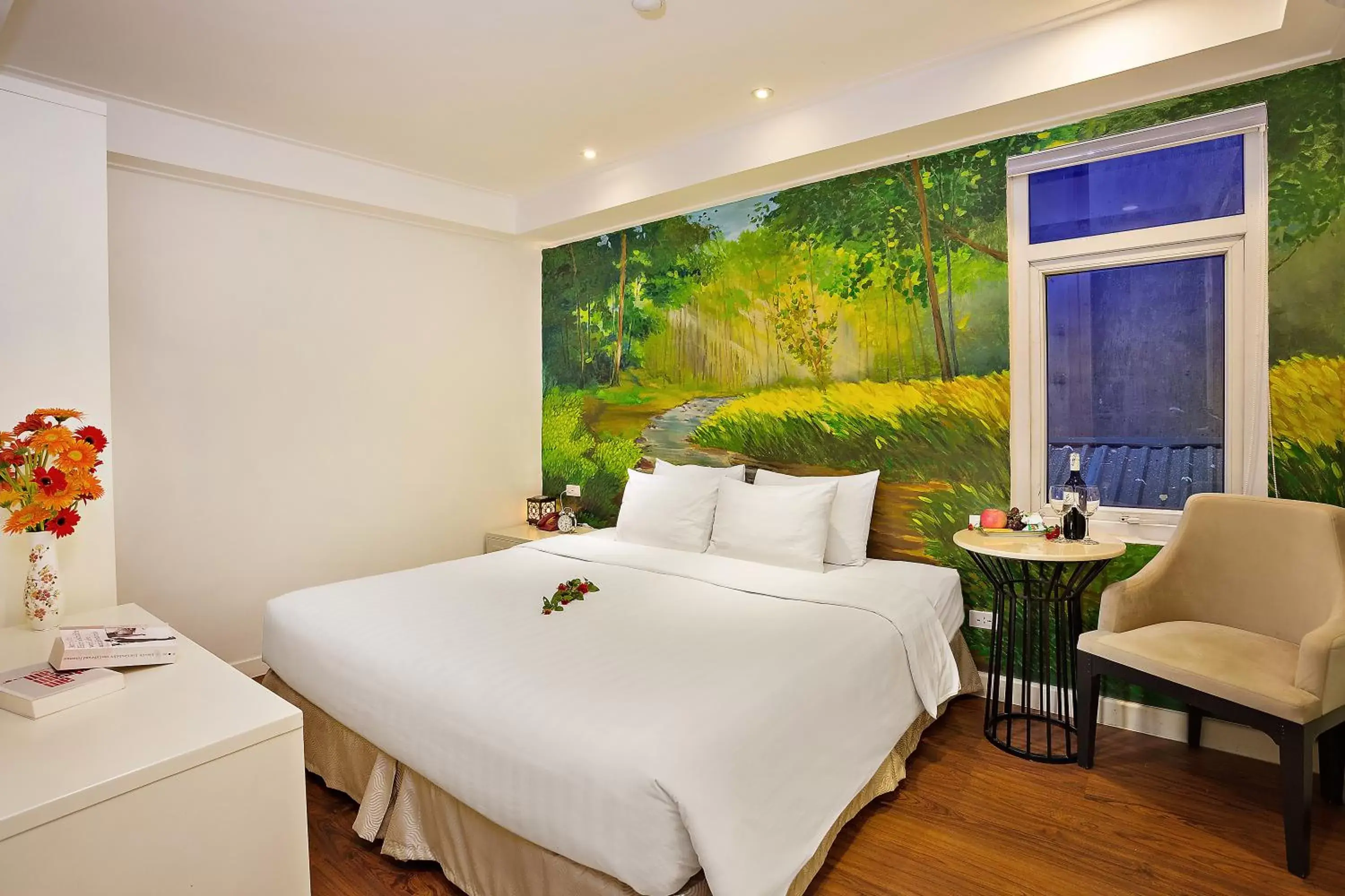 Deluxe Double Room in Hanoi La Selva Hotel