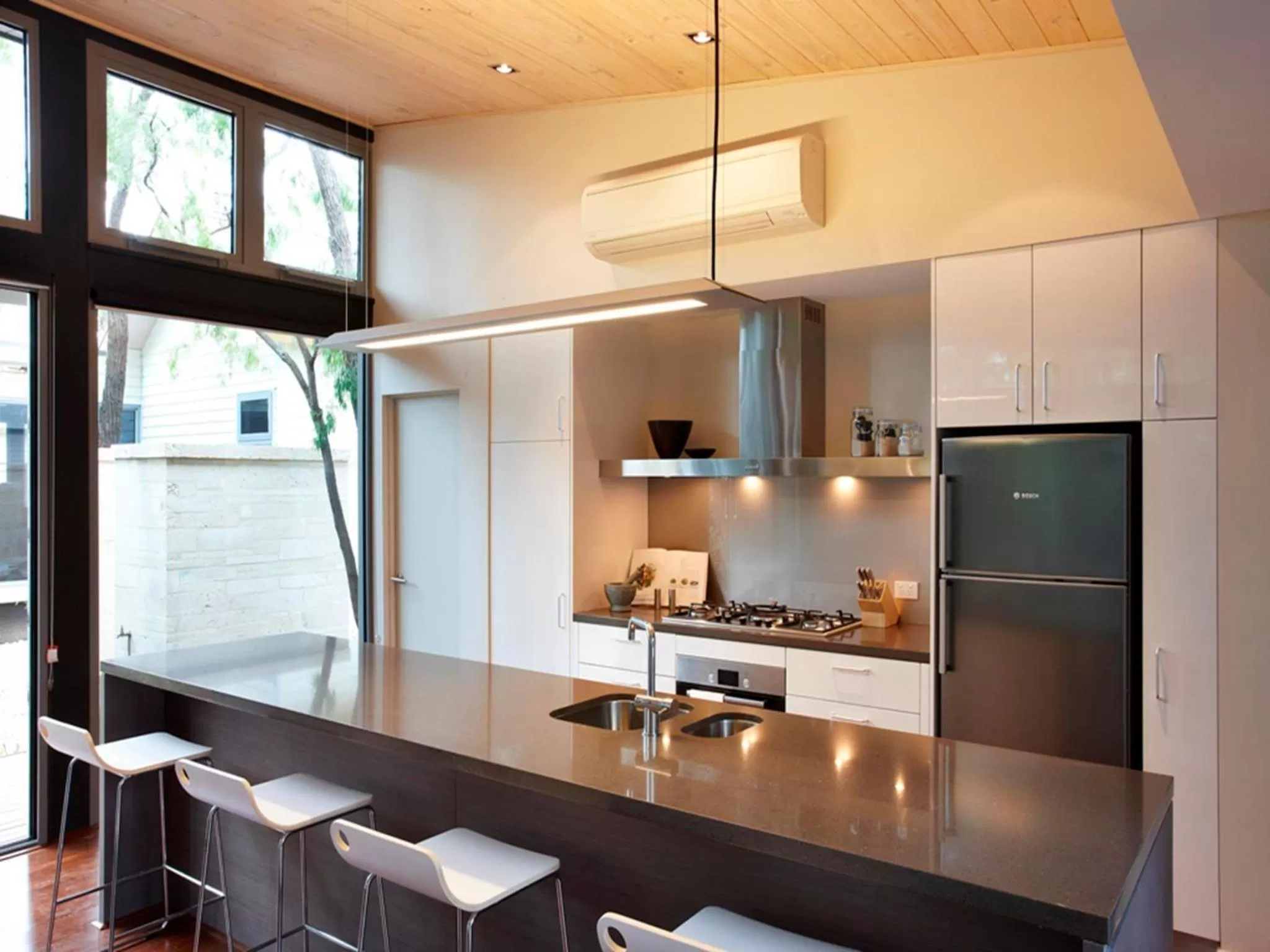 Kitchen or kitchenette, Kitchen/Kitchenette in Aqua Resort Busselton