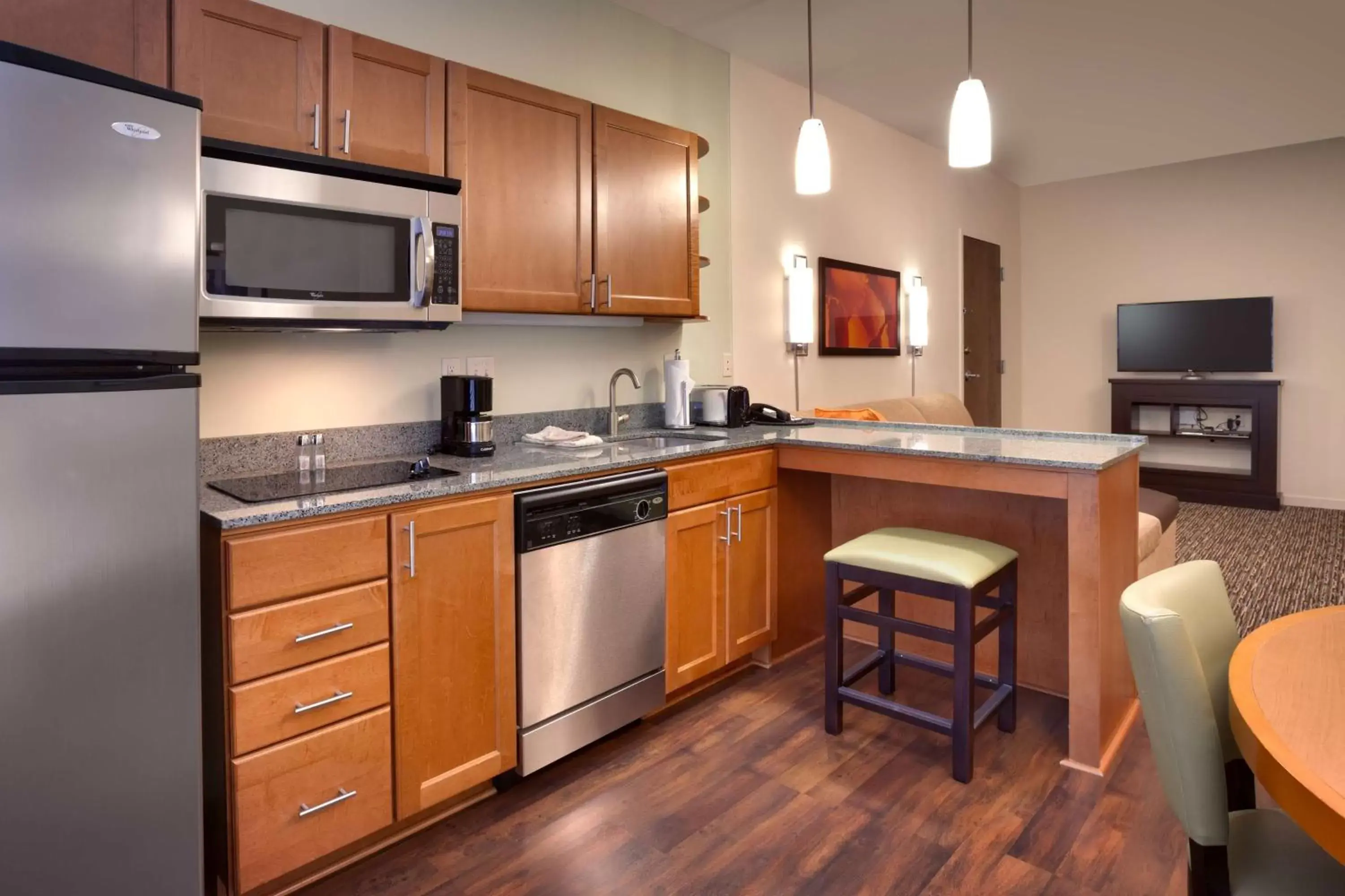 Photo of the whole room, Kitchen/Kitchenette in Hyatt House Salt Lake City/Sandy
