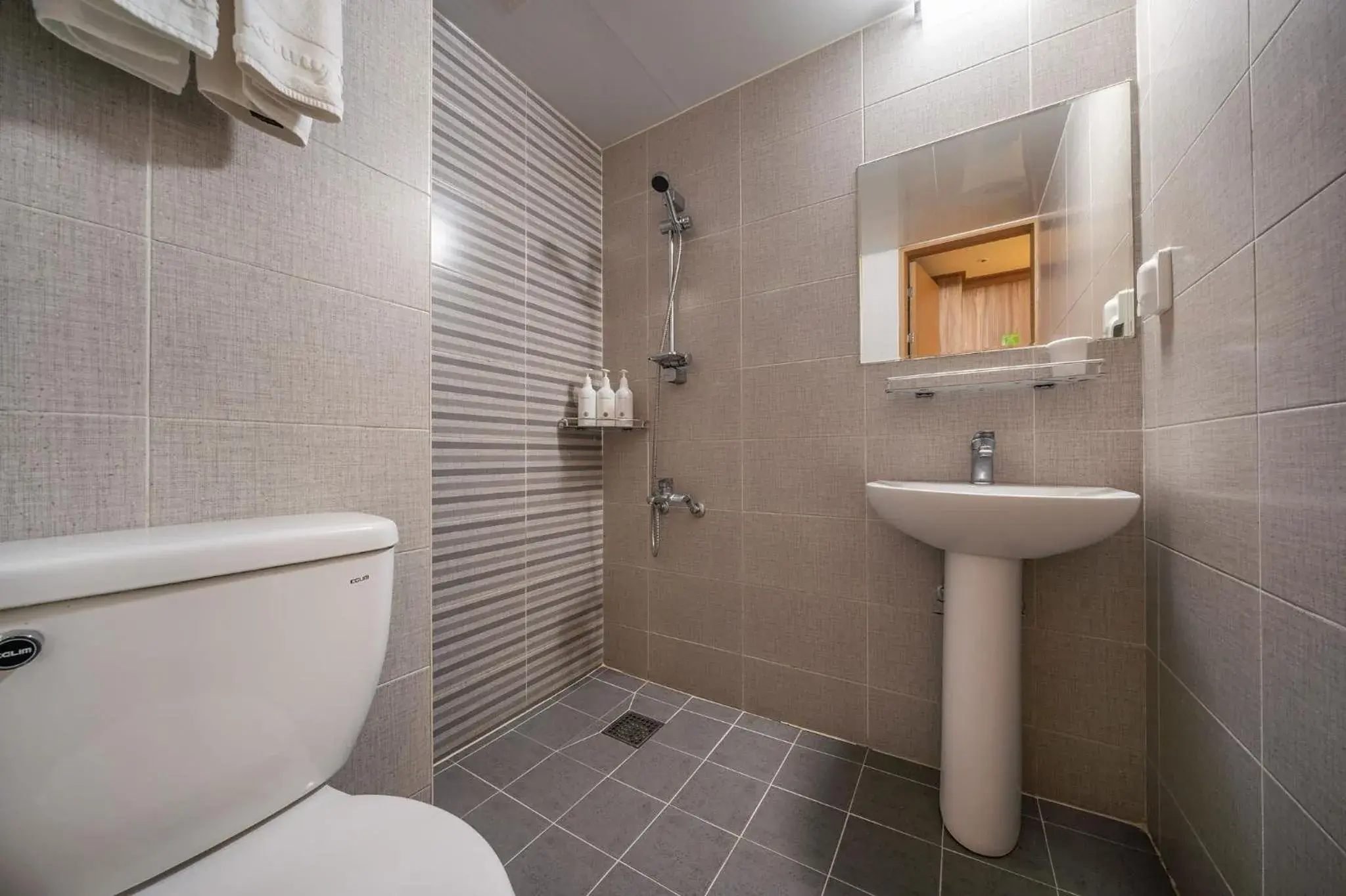 Shower, Bathroom in Hotel Rest Seogwipo