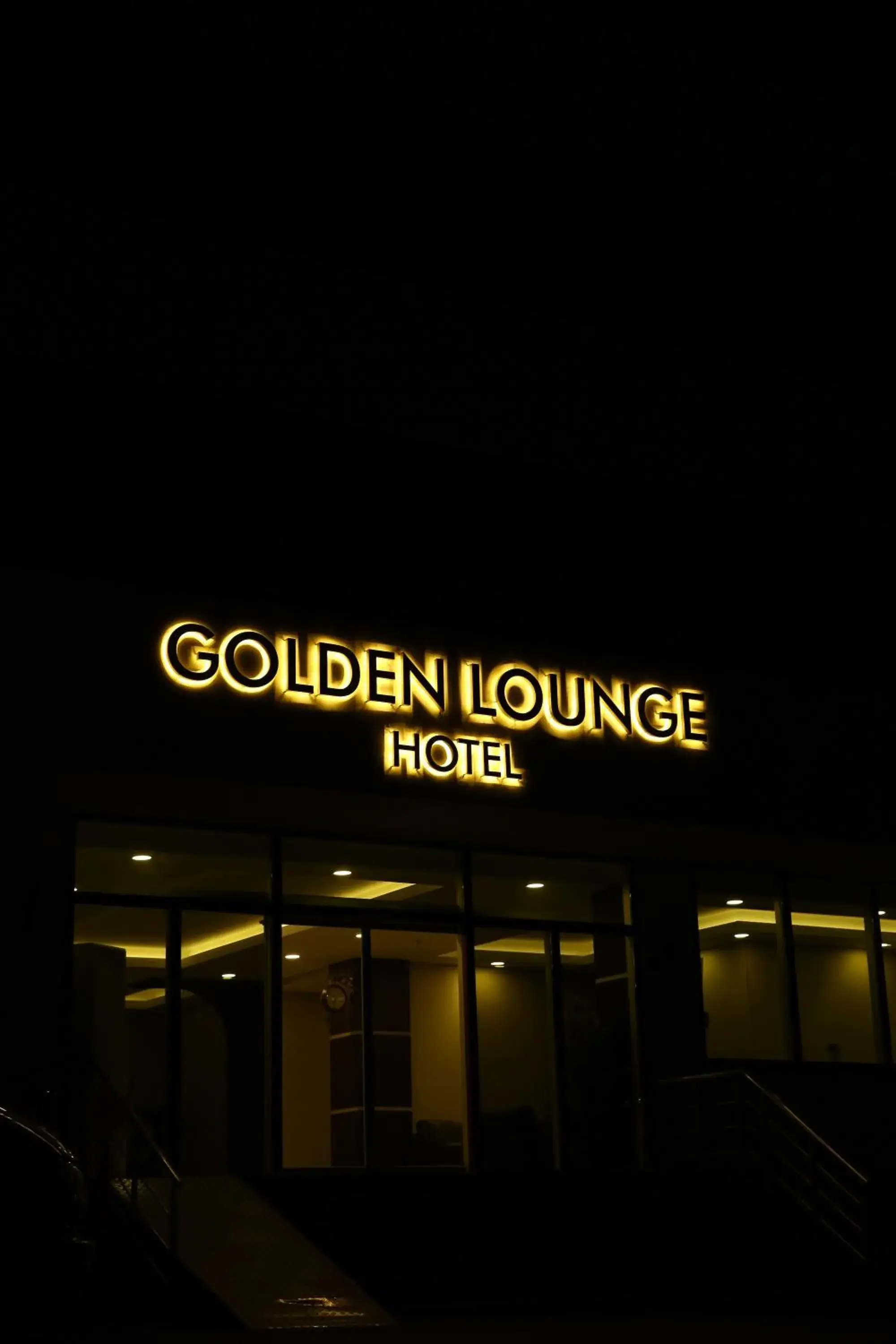 Facade/entrance in Golden Lounge Hotel