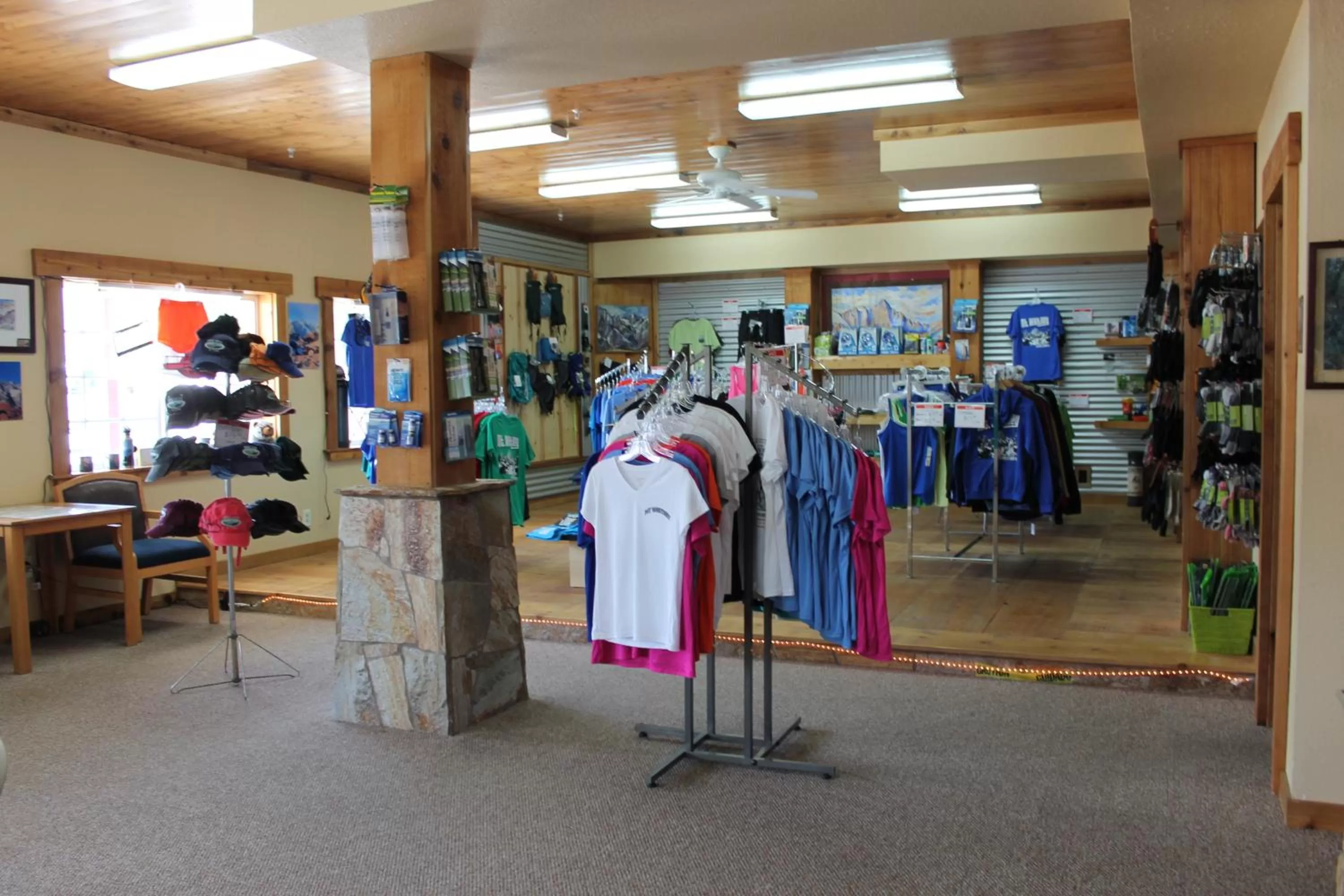 Supermarket/grocery shop in Whitney Portal Hotel And Hostel