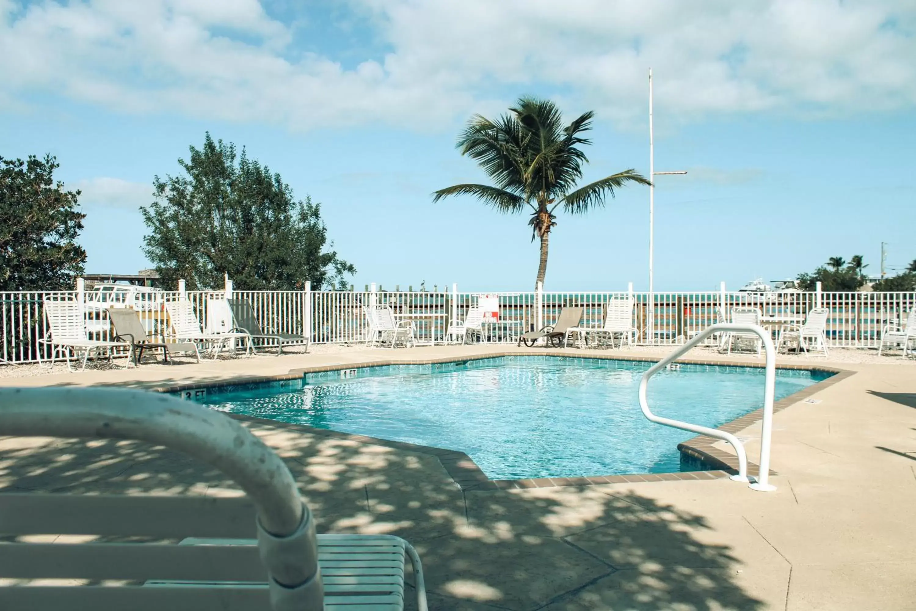 Swimming Pool in Captain Pip's Marina & Hideaway