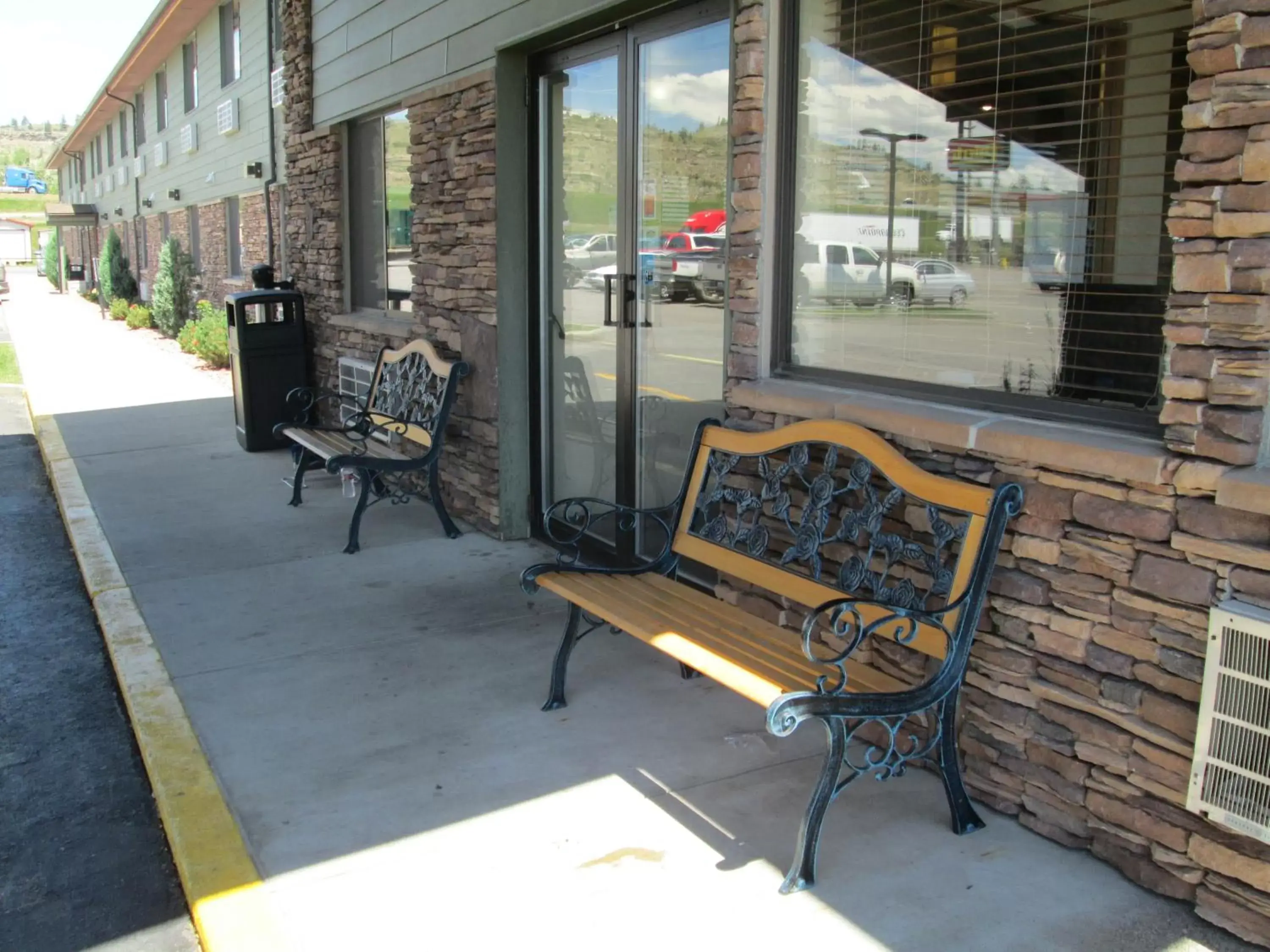 Patio in Super 8 by Wyndham Columbus