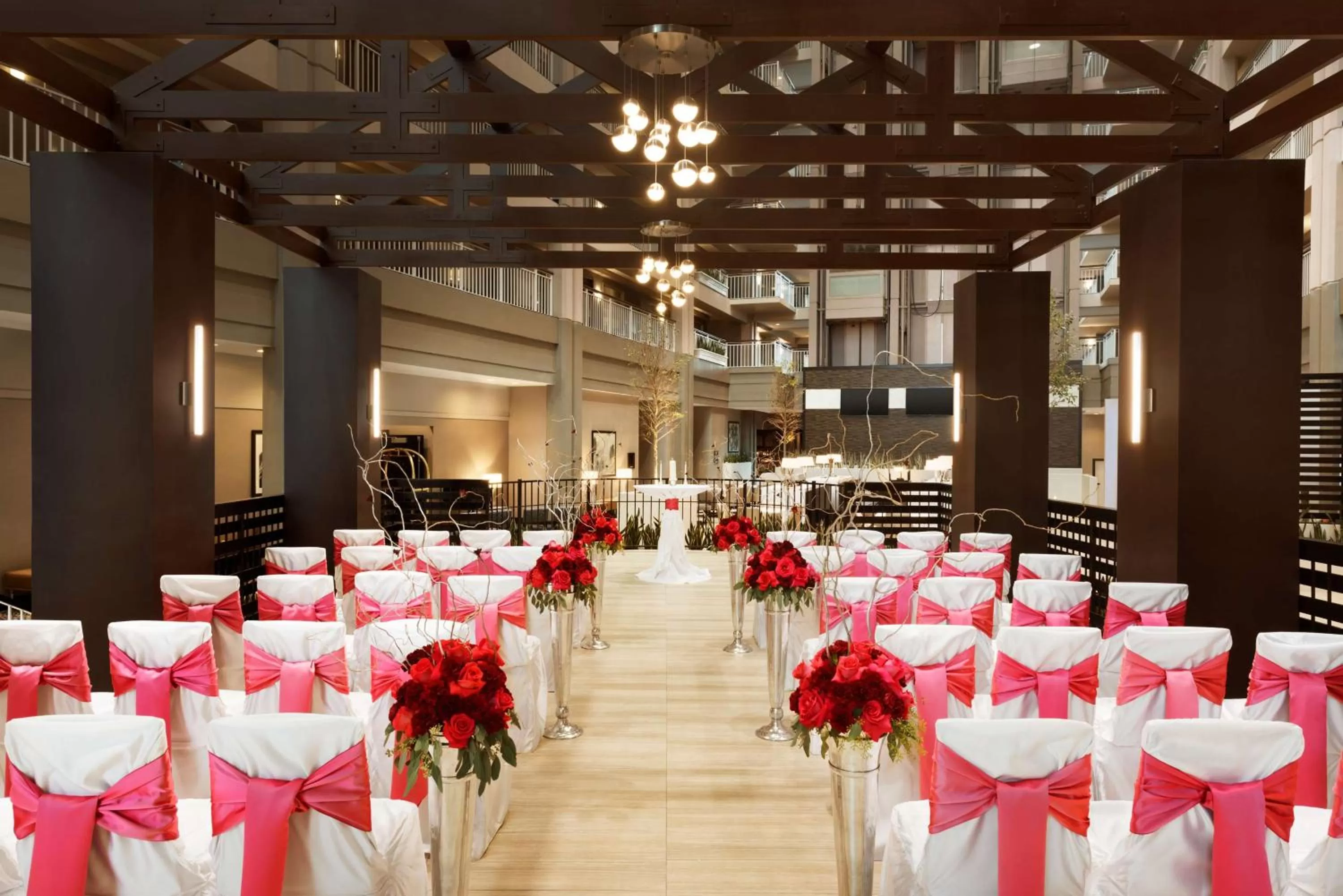 Meeting/conference room in Embassy Suites by Hilton Chicago Lombard