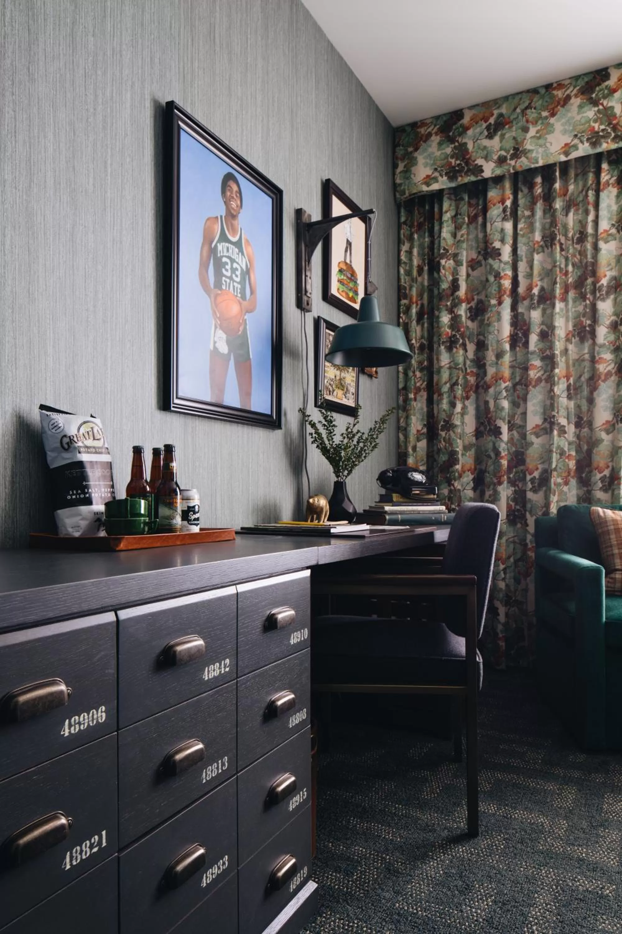 Seating area in Graduate by Hilton East Lansing