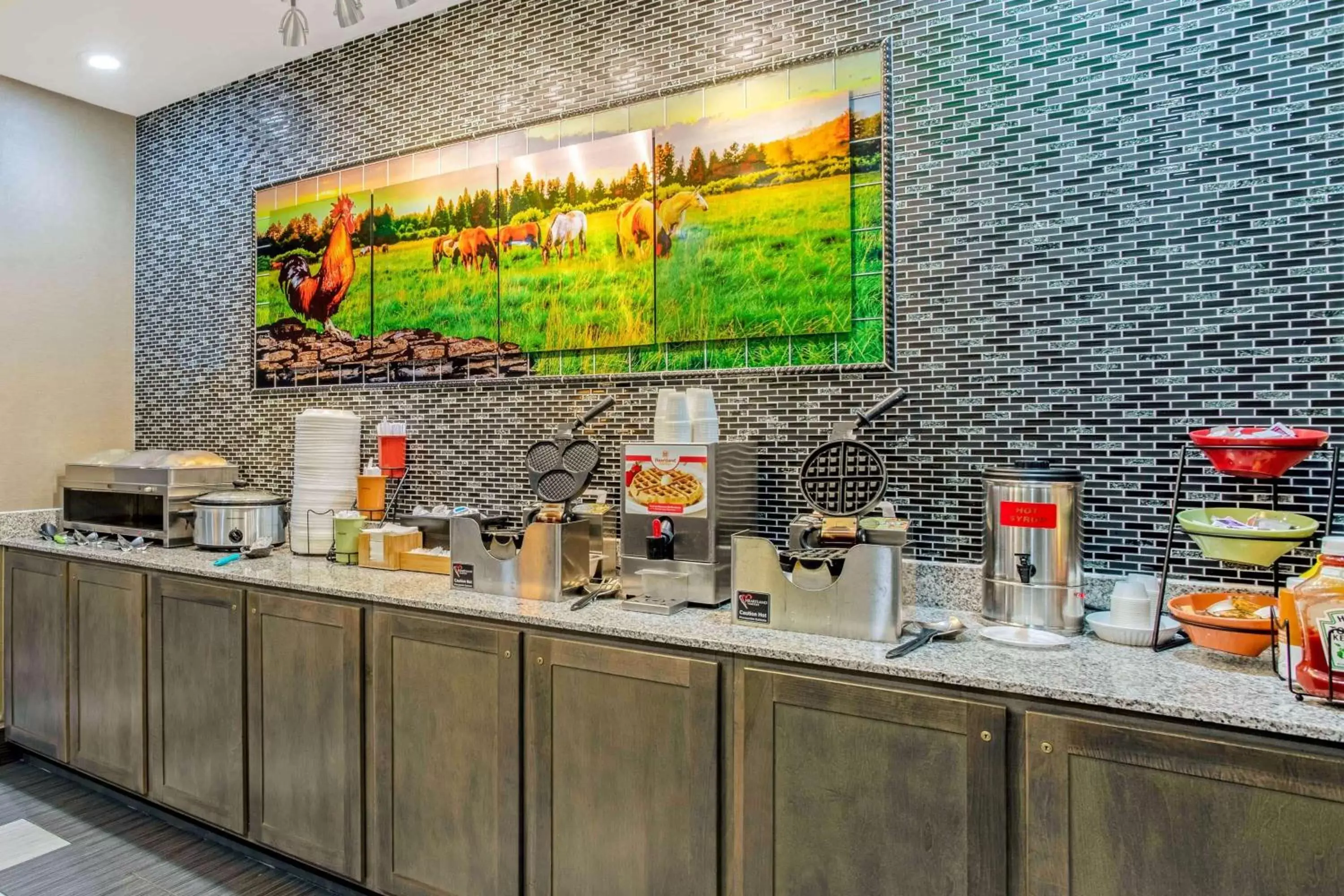 Restaurant/places to eat in La Quinta by Wyndham Paducah Restaurant/places to eat in La Quinta by Wyndham Paducah