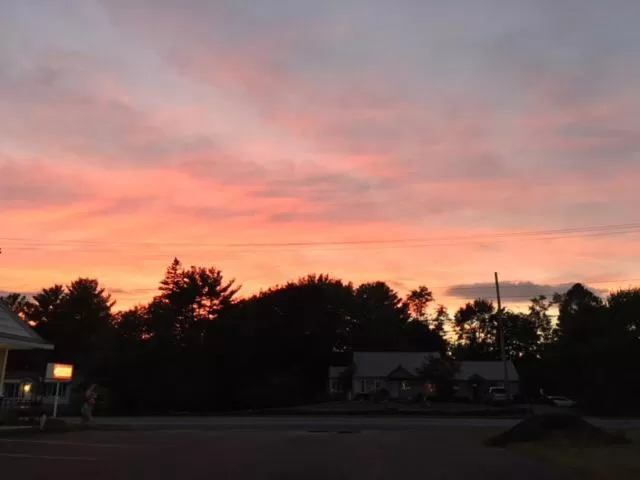 Days Inn by Wyndham Queensbury/Lake George