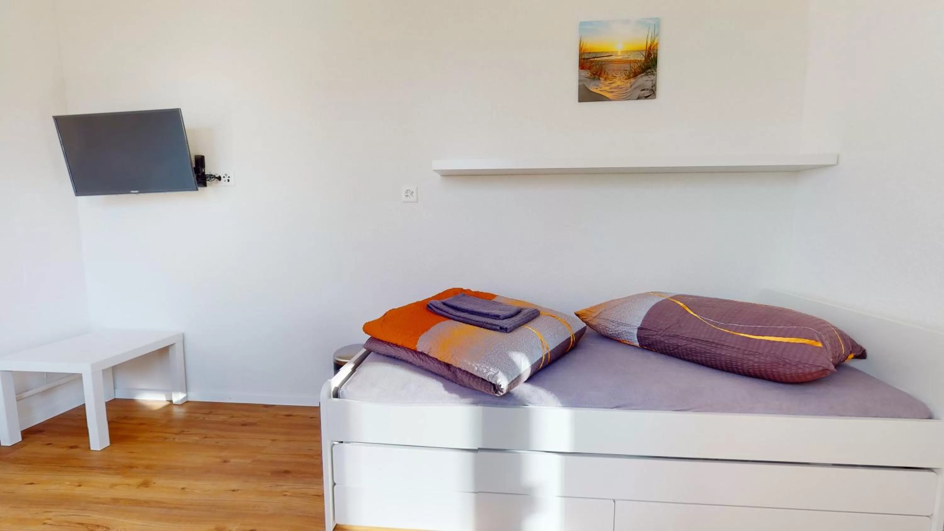 Bed in Anstatthotel Affoltern am Albis - self-check-in