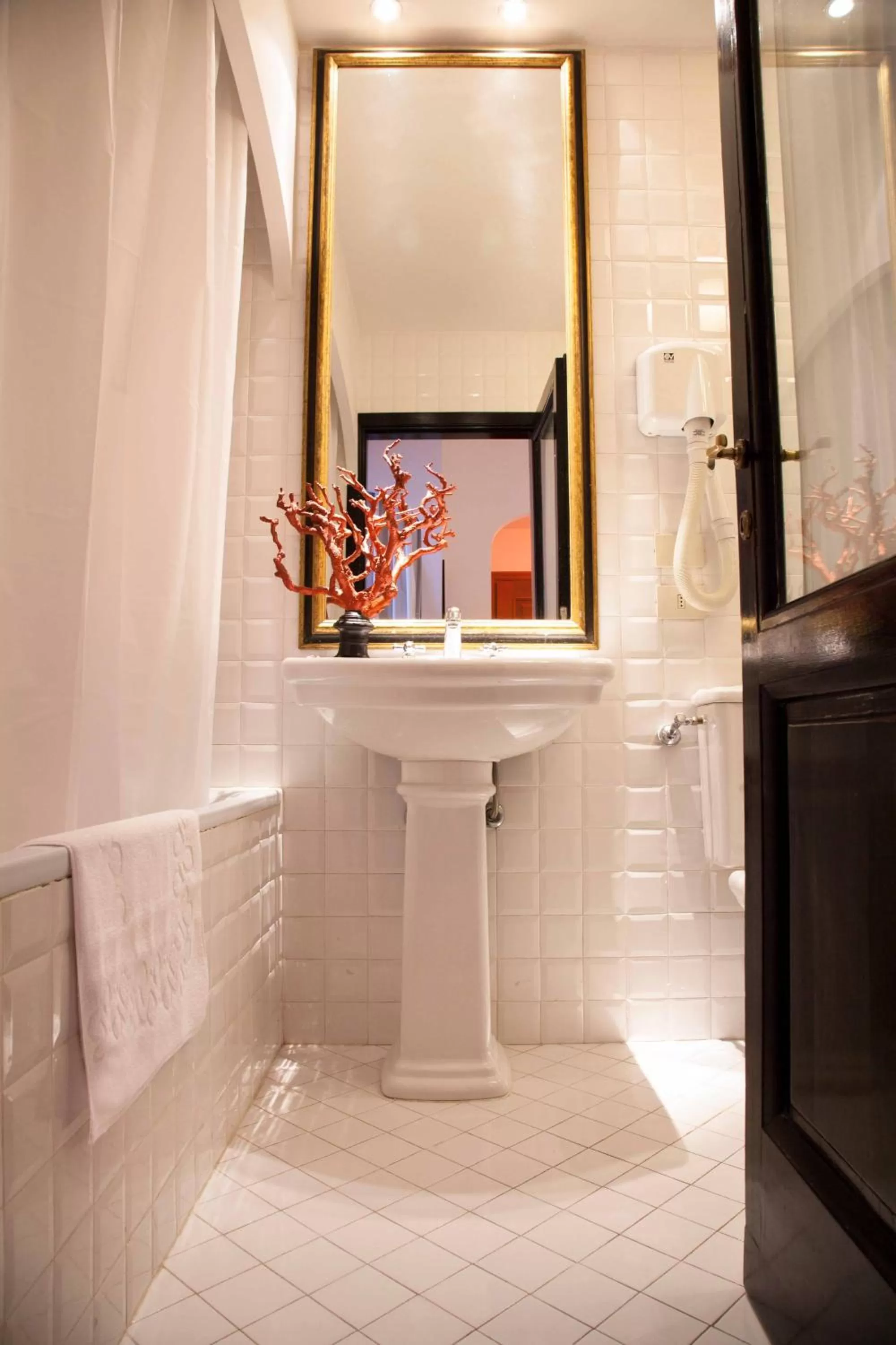 Bathroom in Cellai Hotel Florence