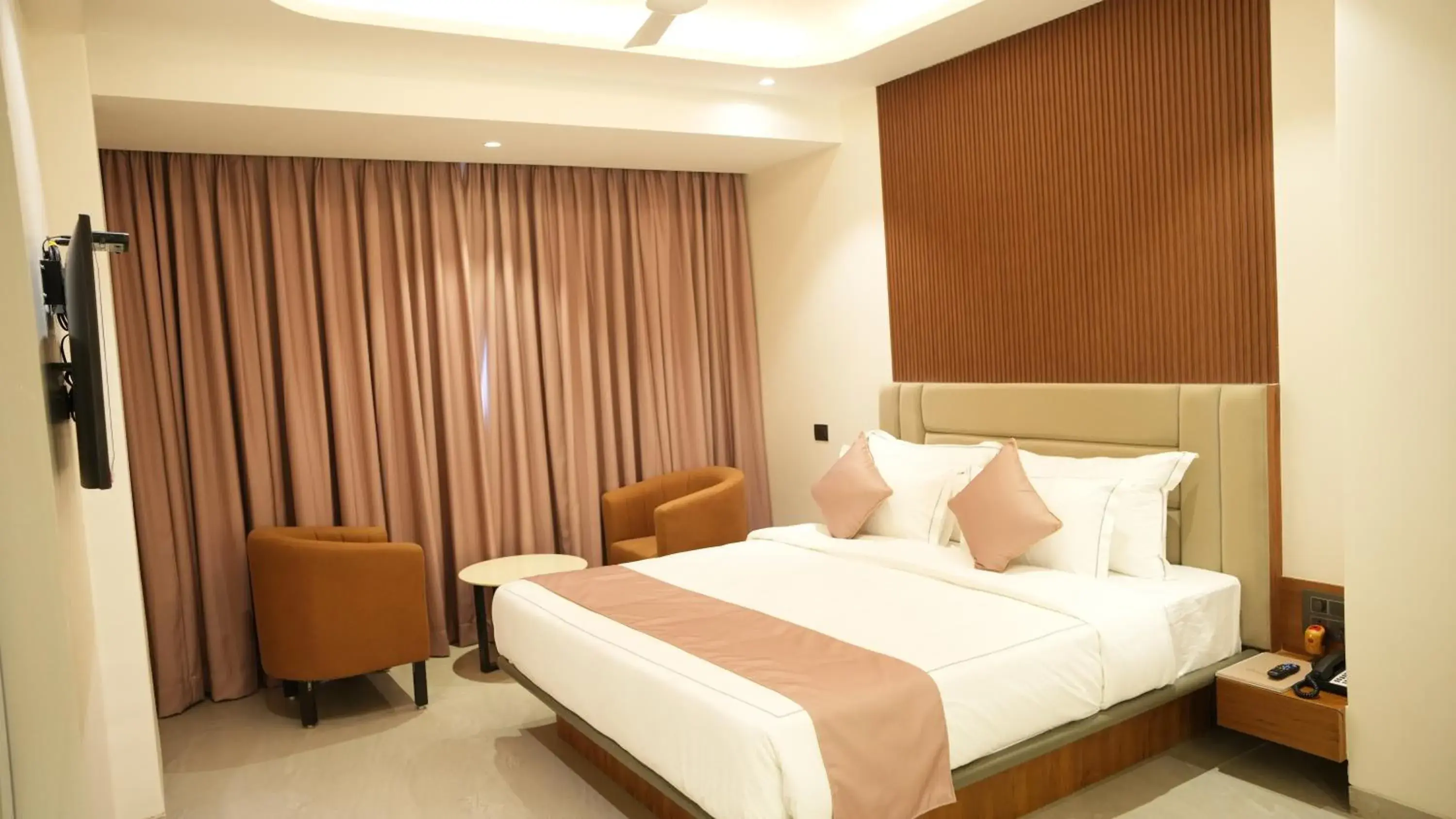 Bed in Jivanta Hotel [Shirdi]