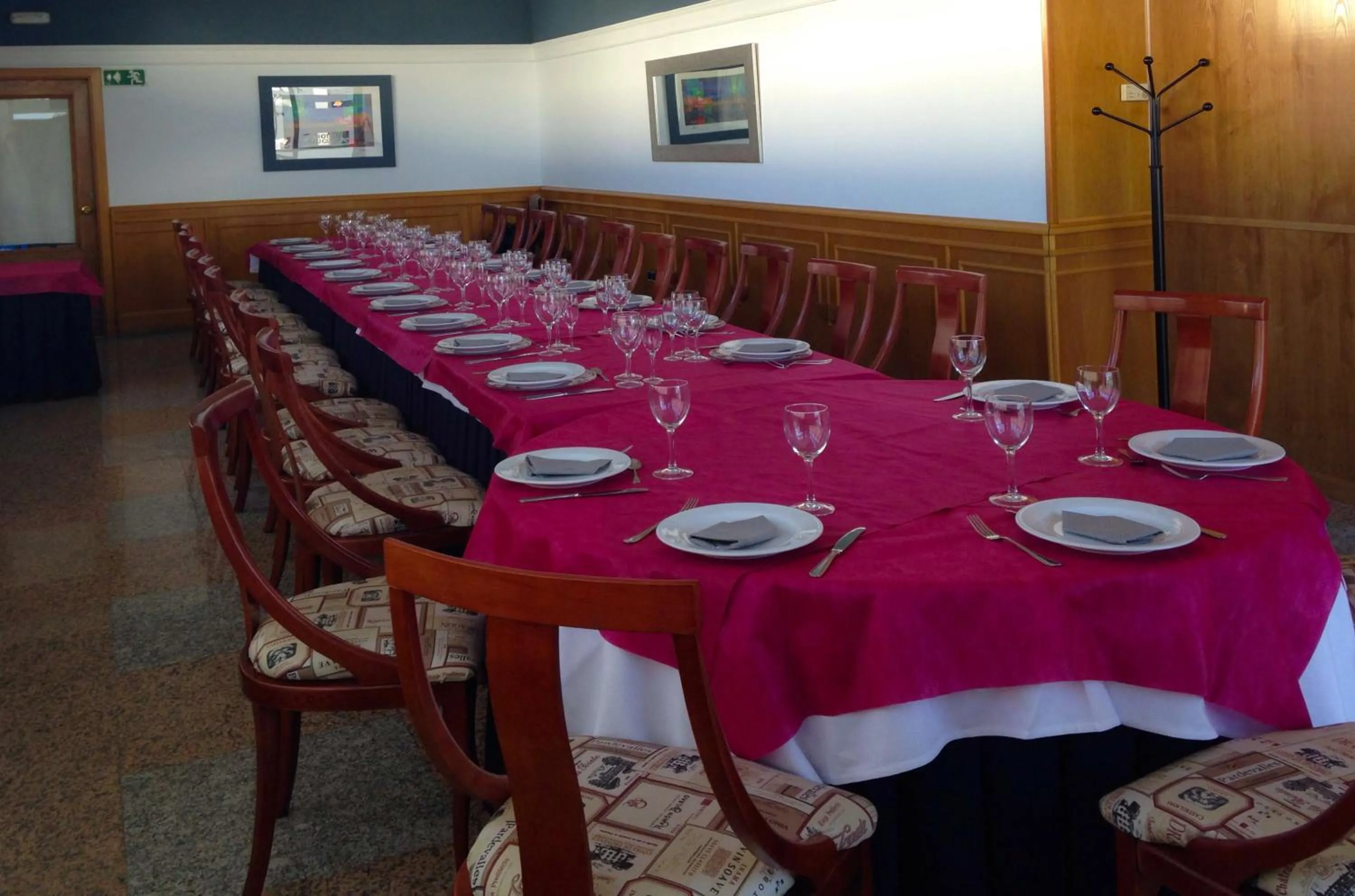 Restaurant/places to eat in Hotel Azuqueca