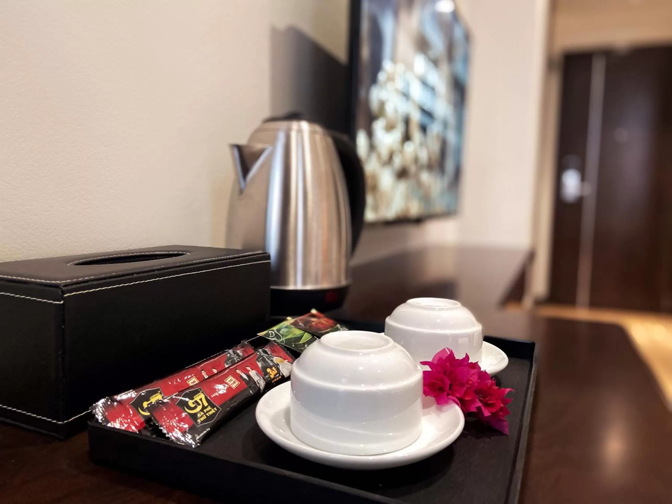 TV and multimedia in Elysinam Boutique Hotel Ha Long