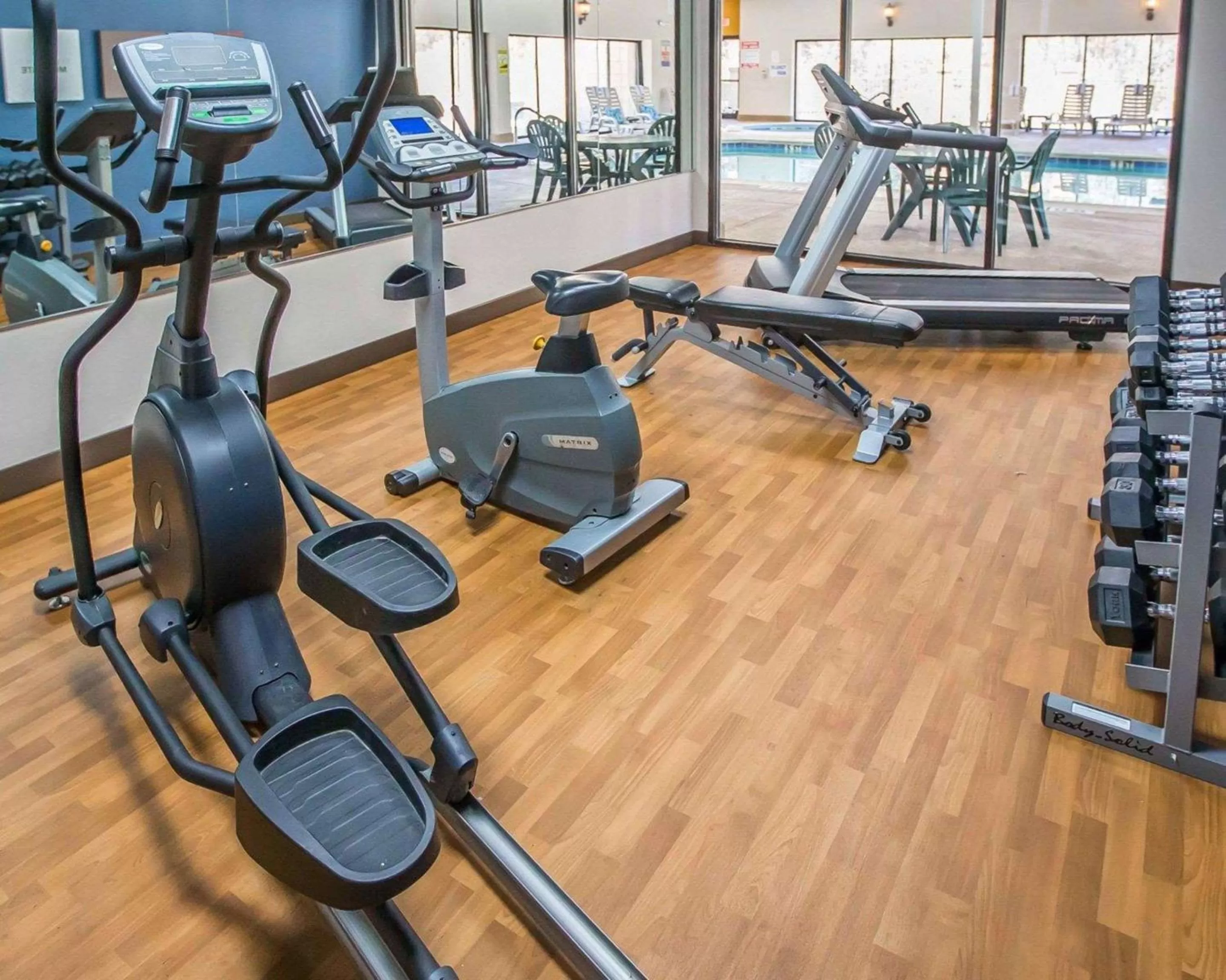 Fitness centre/facilities in Comfort Suites University Area Notre Dame-South Bend