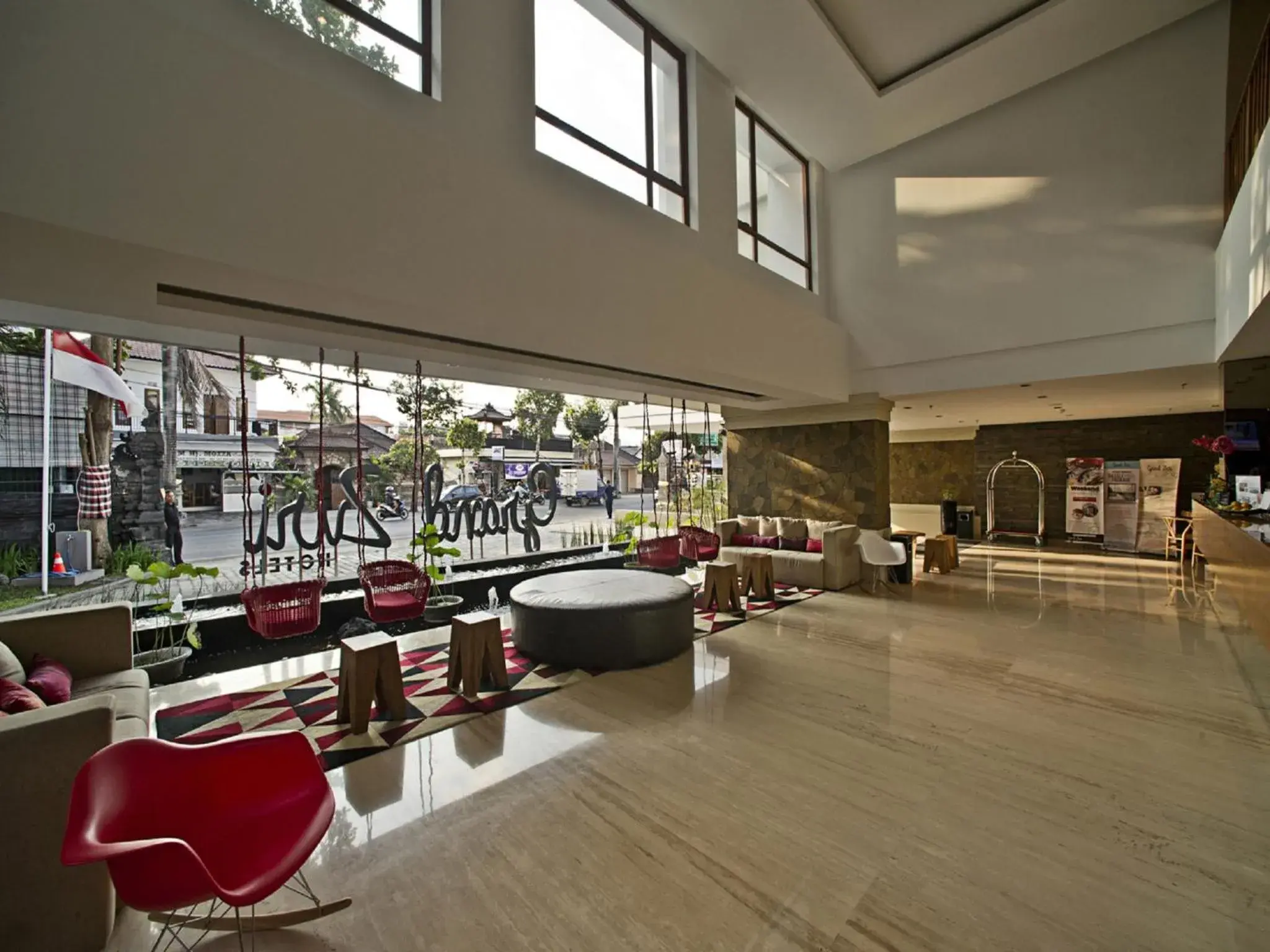 Lobby or reception, Restaurant/Places to Eat in Grand Zuri Kuta Bali Hotel