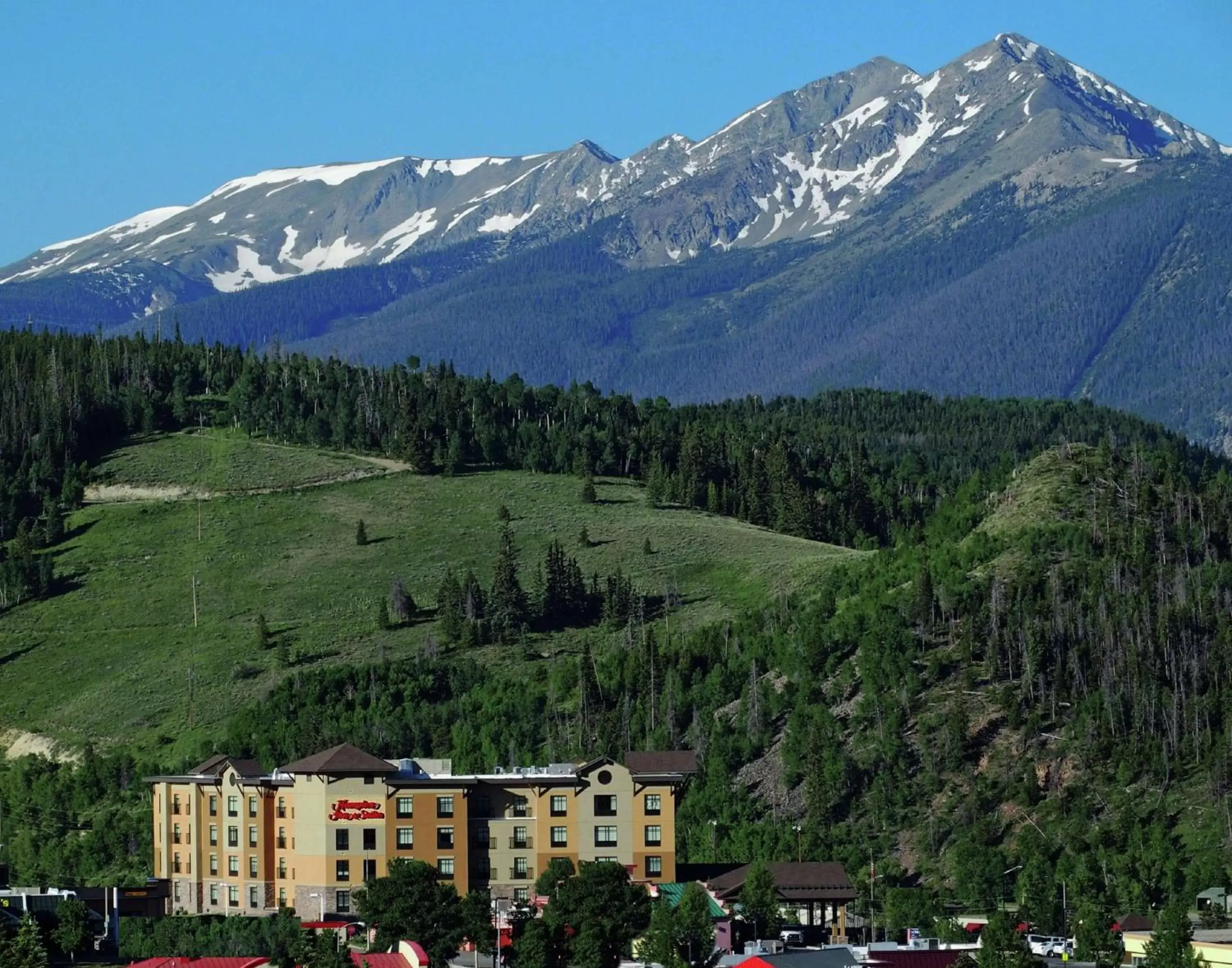 Property building, Mountain View in Hampton Inn & Suites Silverthorne