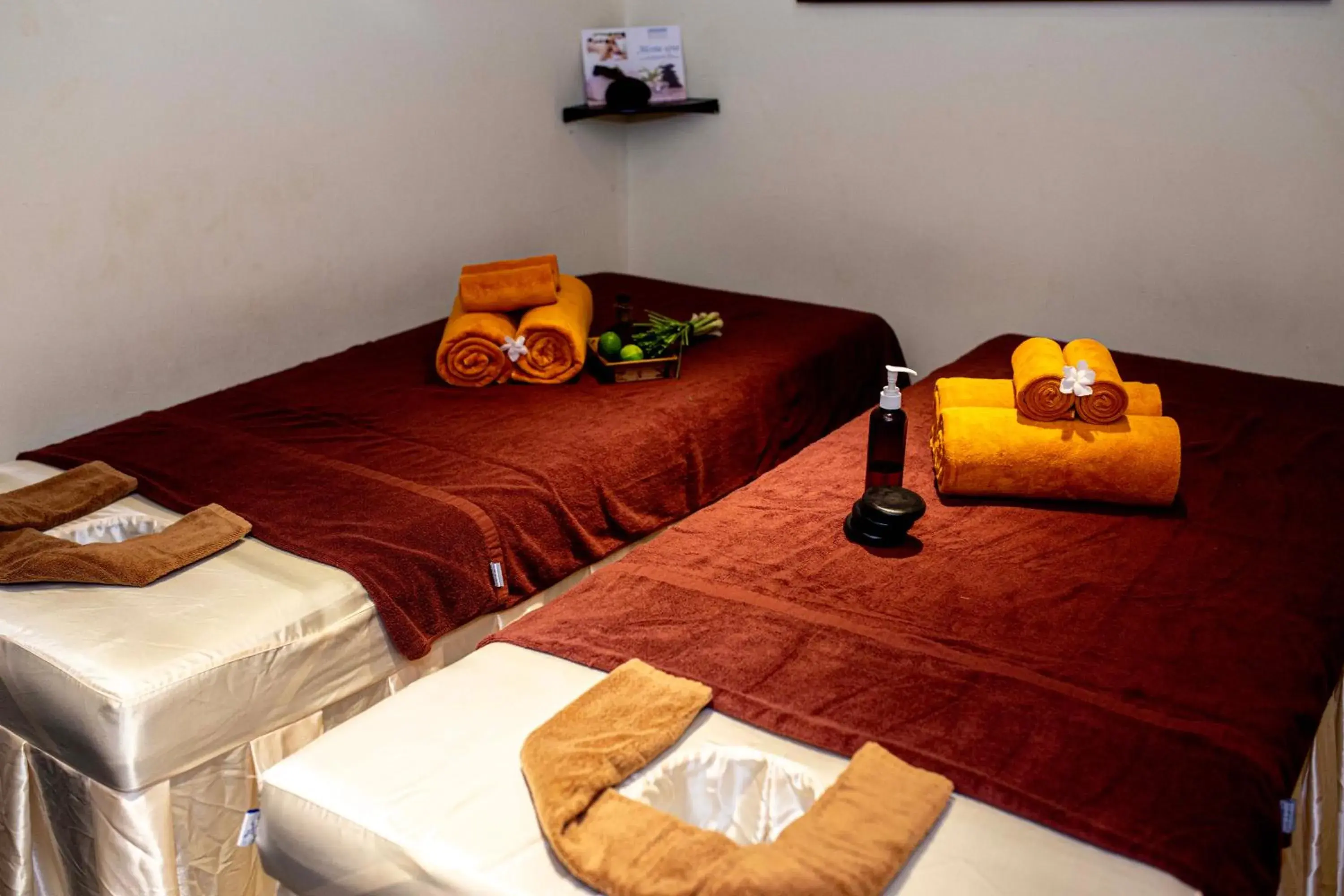 Spa and wellness centre/facilities, Bed in Royal Riverside Hoi An Hotel & Spa