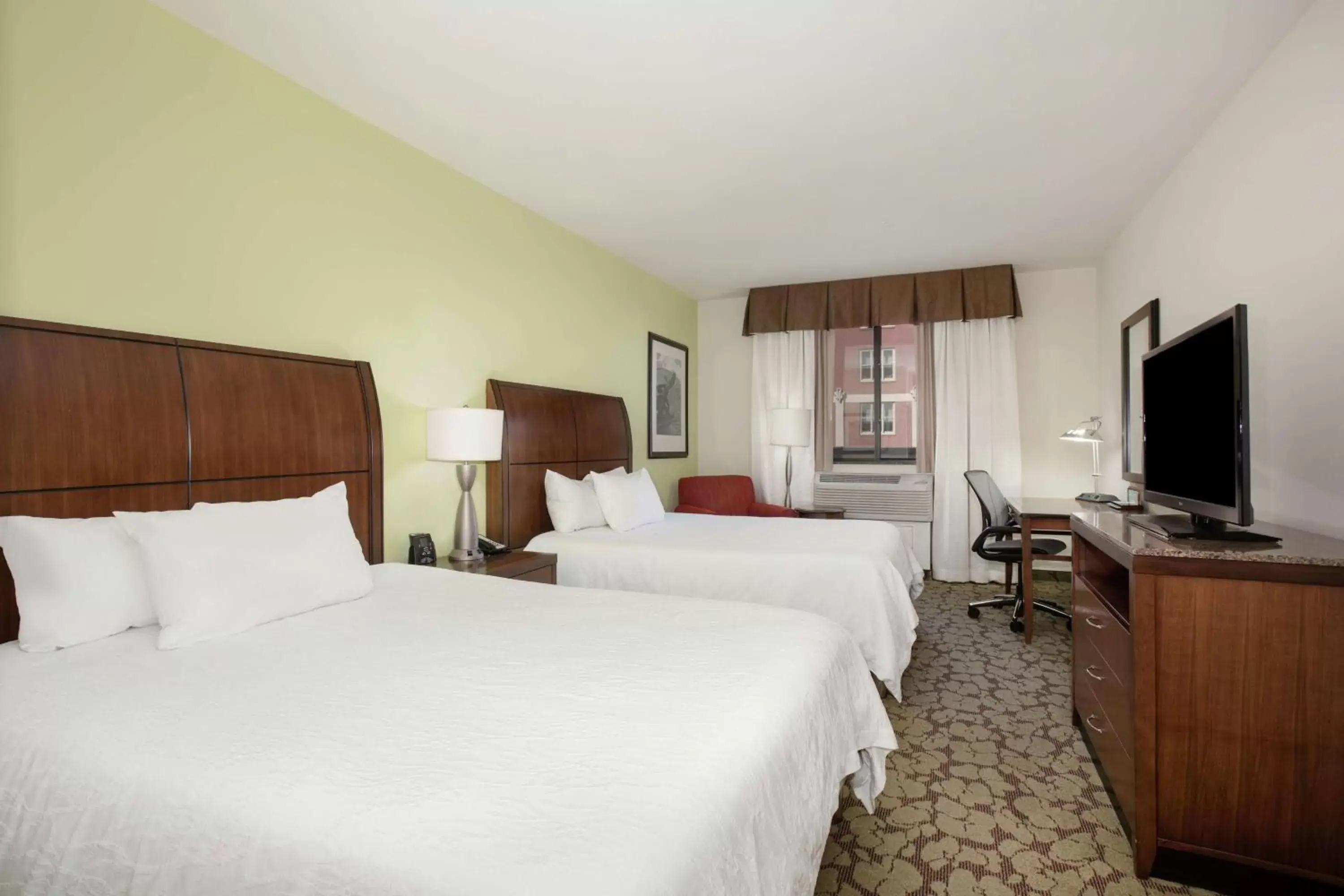 Bedroom, Bed in Hilton Garden Inn Lincoln Downtown/Haymarket