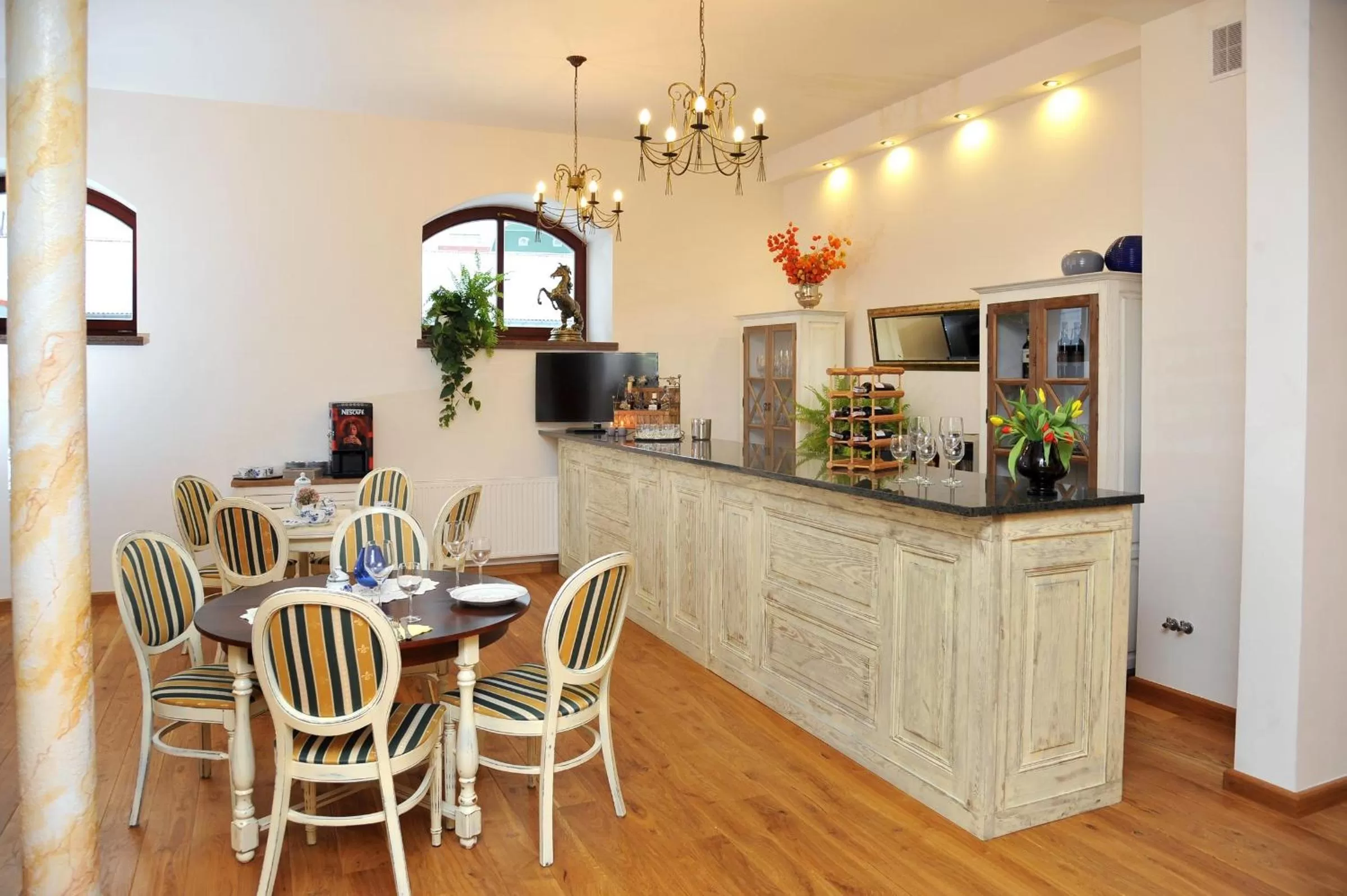 Restaurant/places to eat in Hotel Sandro Silver & Spichlerz Antoniny