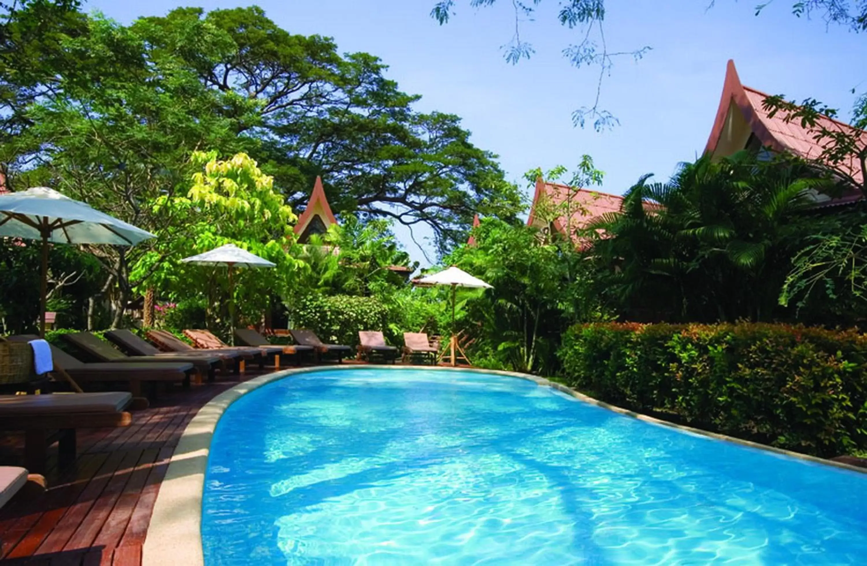 Swimming Pool in Baan Duangkaew Resort