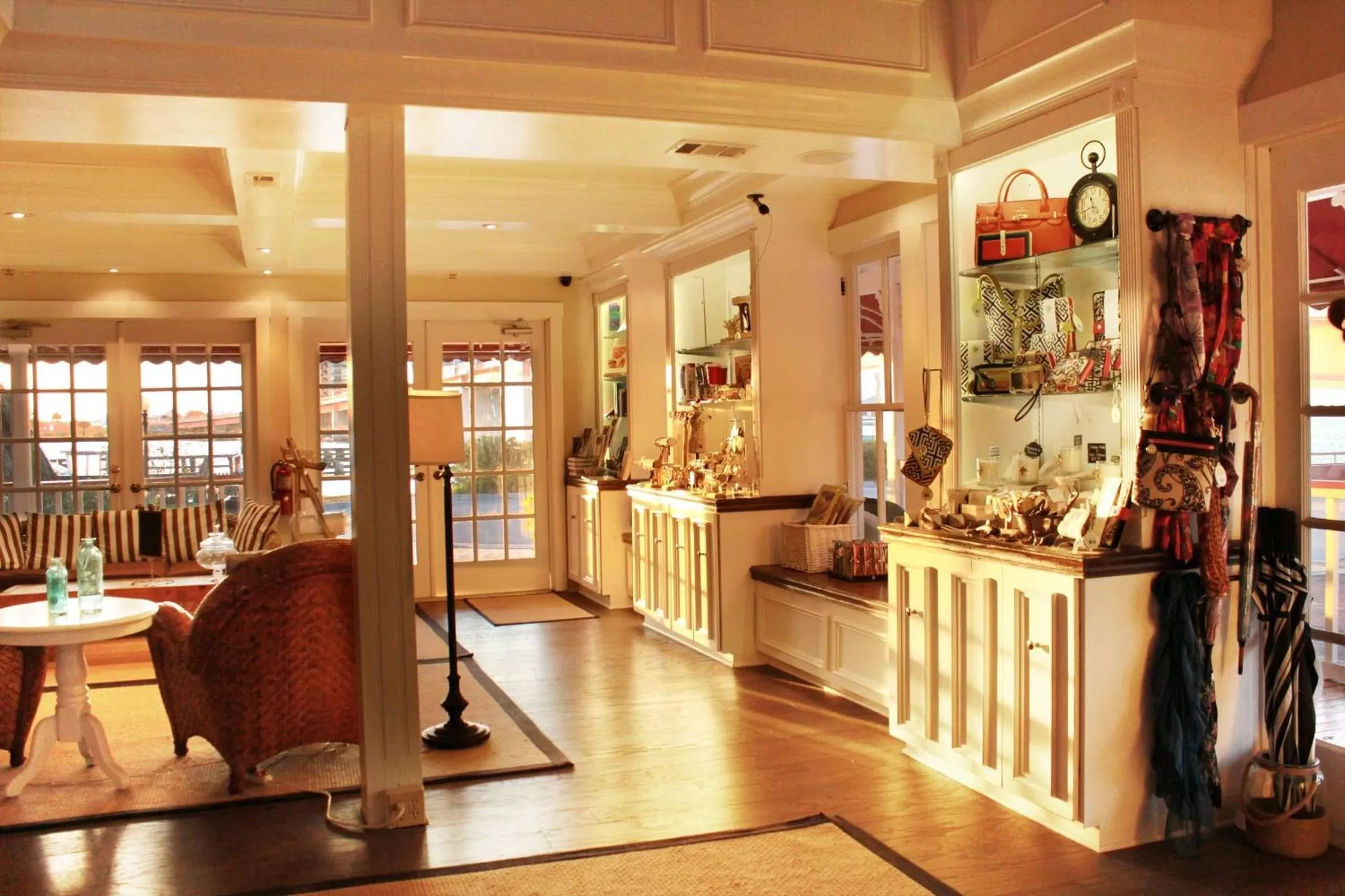 On-site shops in The Riverview Hotel - New Smyrna Beach