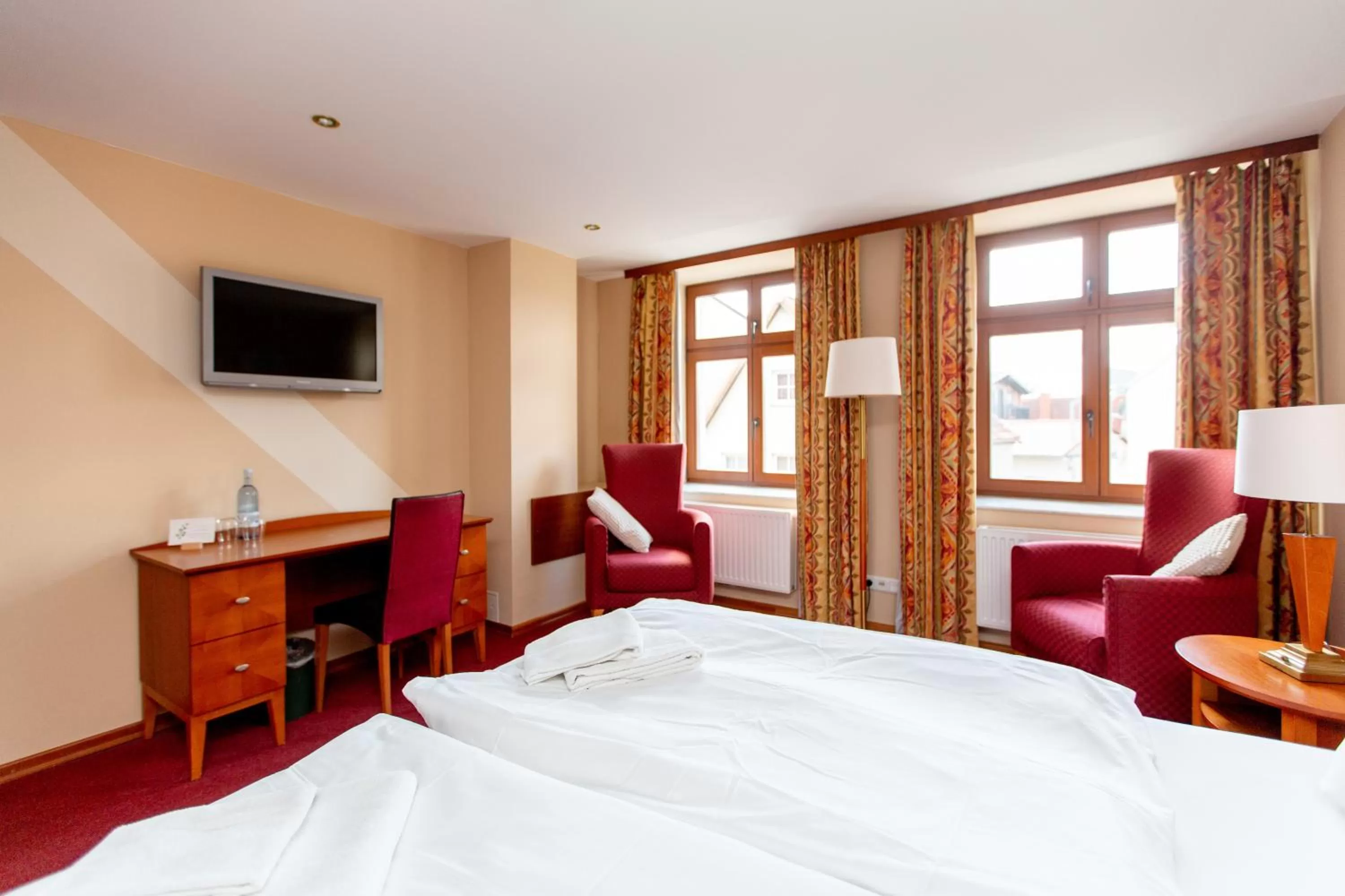 Photo of the whole room, Bed in Hotel und Restaurant Haus Sajons